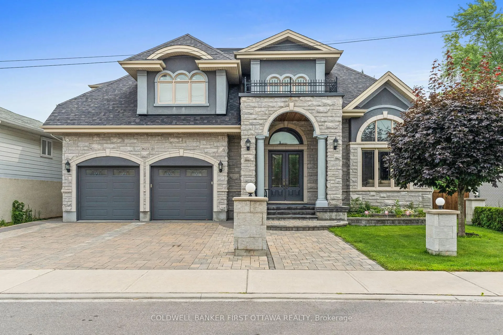Photo 3 of 1623 Claymor Avenue, Ottawa, Carleton Heights — HOMEH