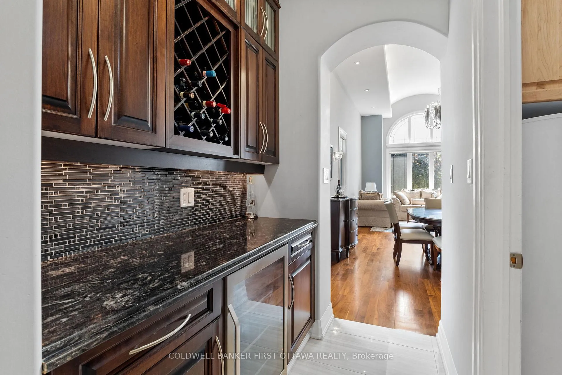 Photo 9 of 1623 Claymor Avenue, Ottawa, Carleton Heights — HOMEH