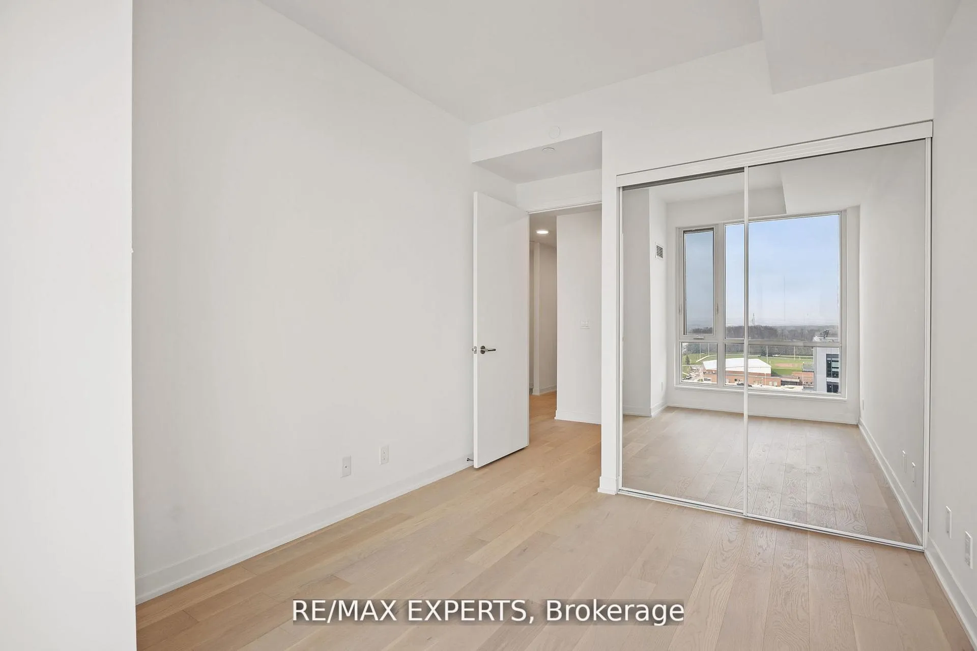 Photo 18 of Unit 1425A, 7950 Bathurst Street, Vaughan, Beverley Glen — HOMEH