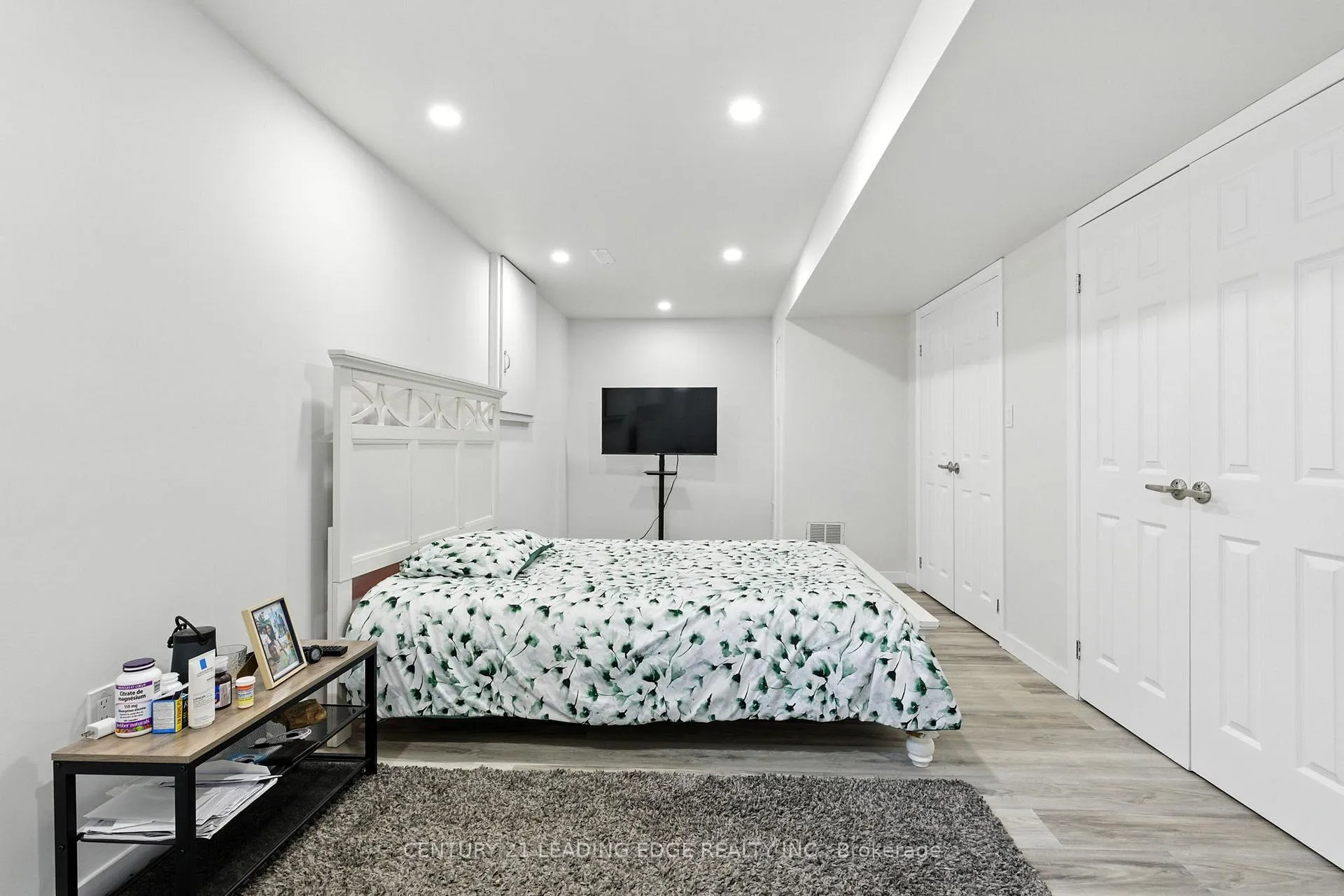 Photo 24 of 286 E 12TH Street, Hamilton, Inch Park — HOMEH