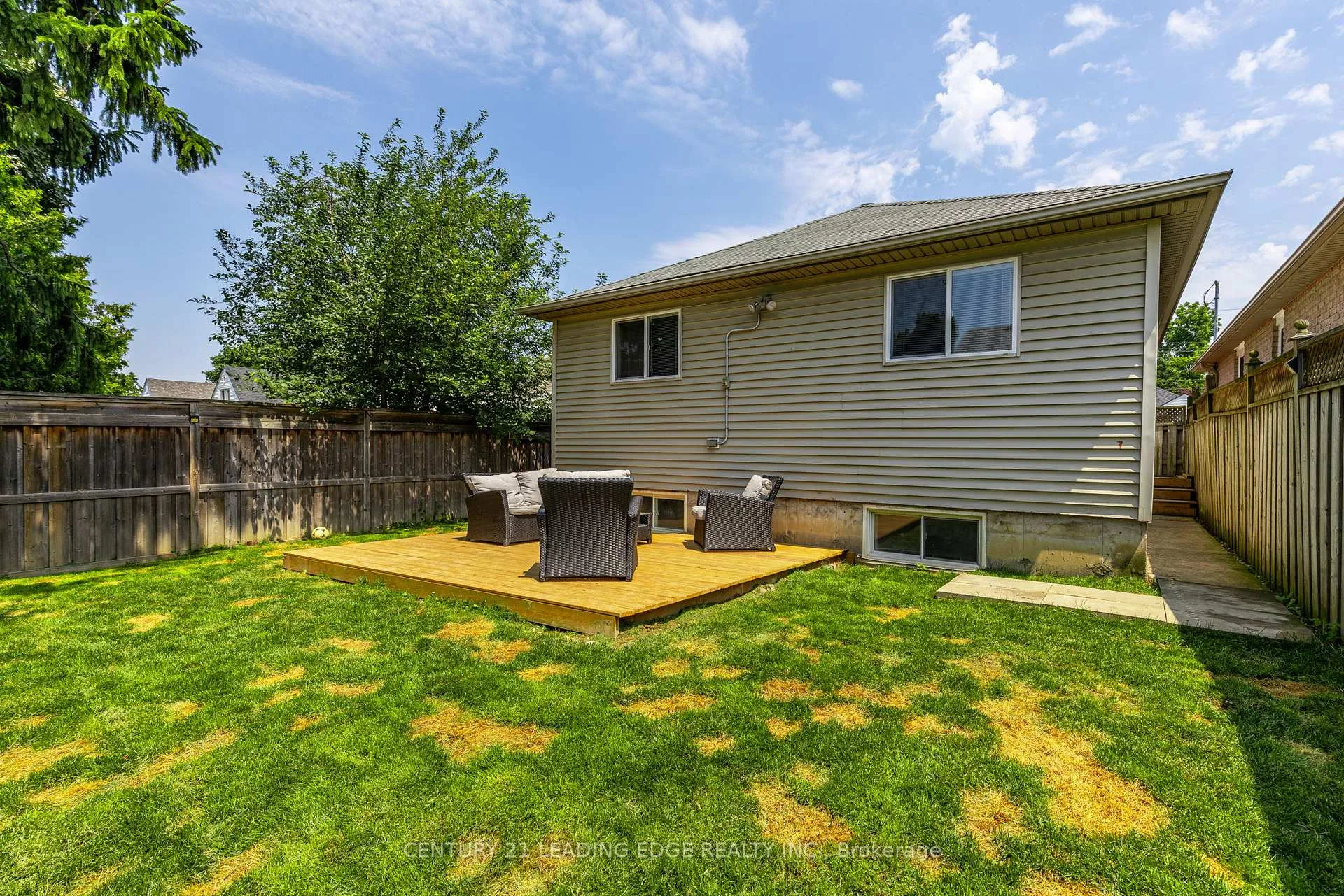 Photo 29 of 286 E 12TH Street, Hamilton, Inch Park — HOMEH