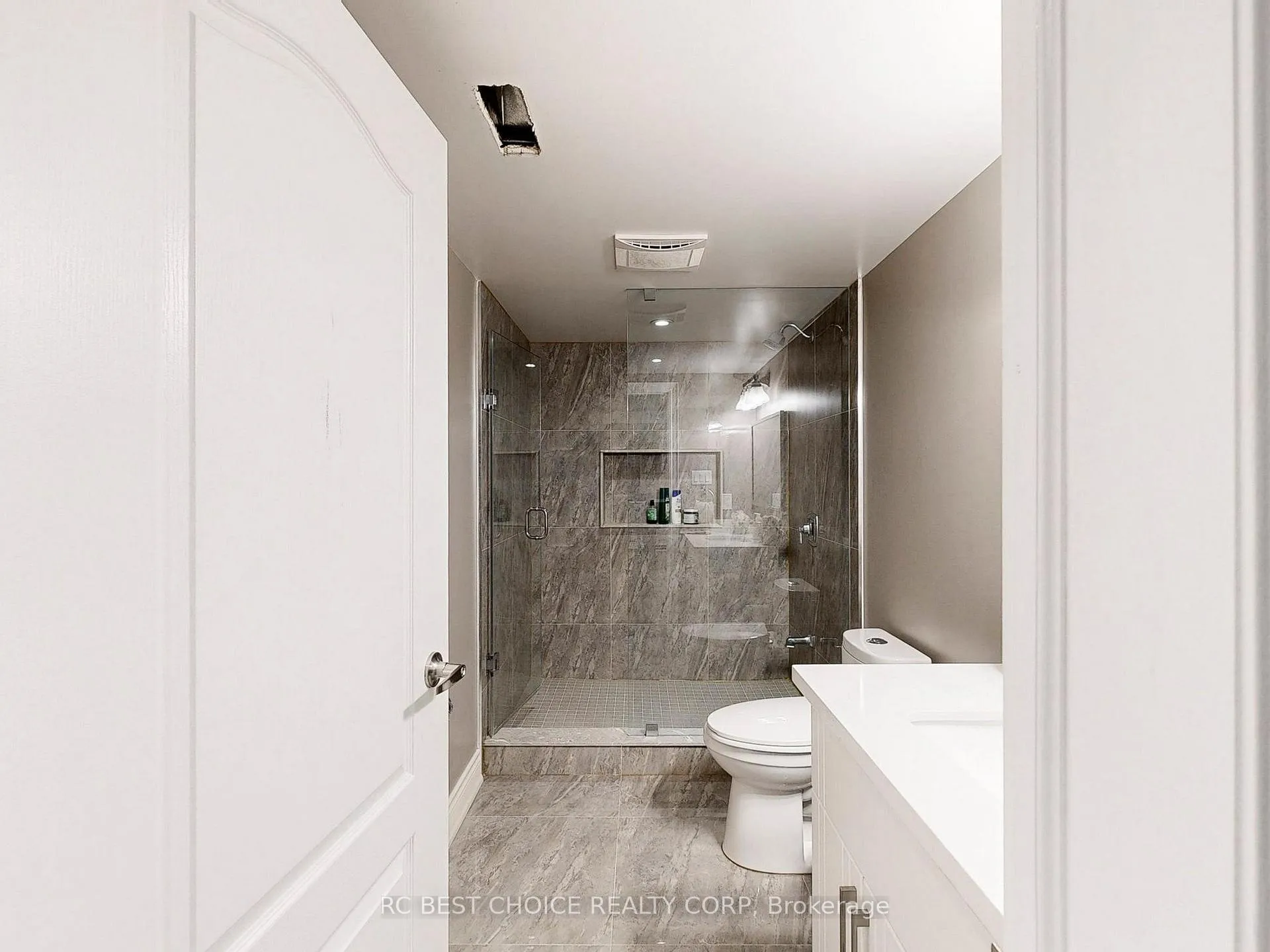 Photo 33 of 192 Tonner Crescent, Aurora, Bayview Northeast — HOMEH