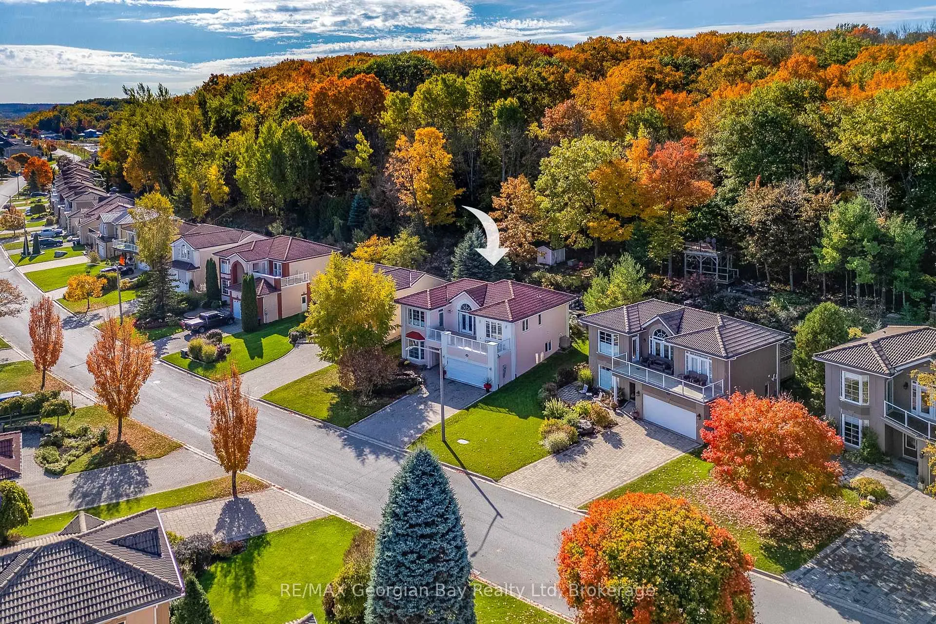 Photo 3 of 426 Aberdeen Boulevard, Midland — HOMEH