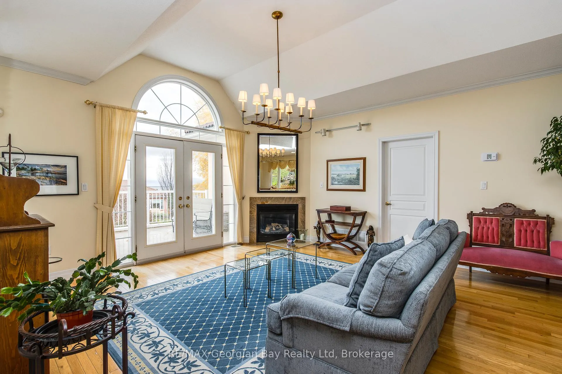 Photo 6 of 426 Aberdeen Boulevard, Midland — HOMEH