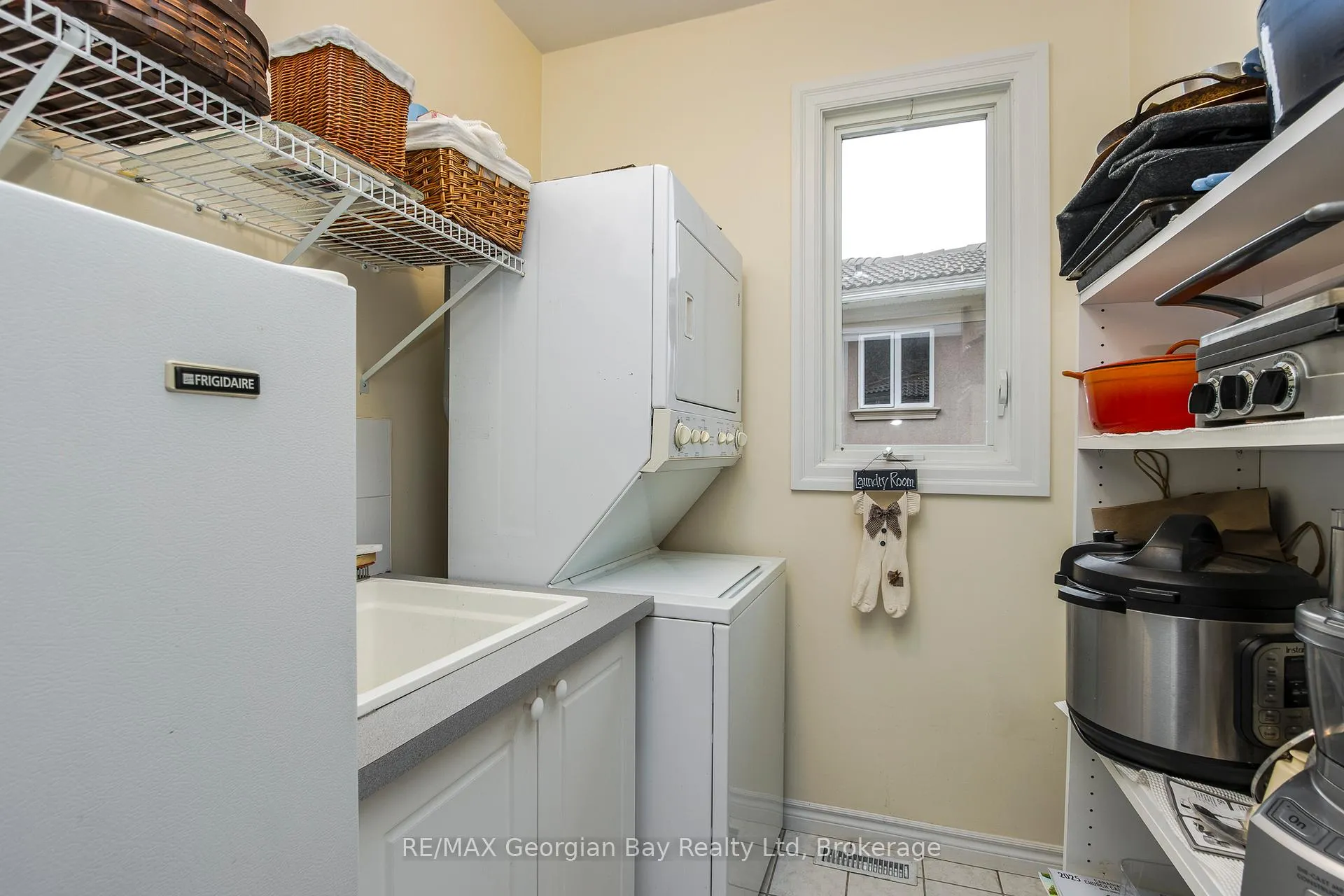 Photo 35 of 426 Aberdeen Boulevard, Midland — HOMEH