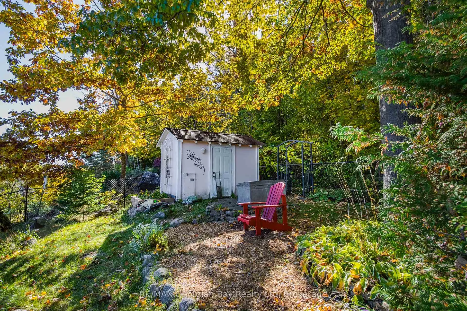Photo 47 of 426 Aberdeen Boulevard, Midland — HOMEH