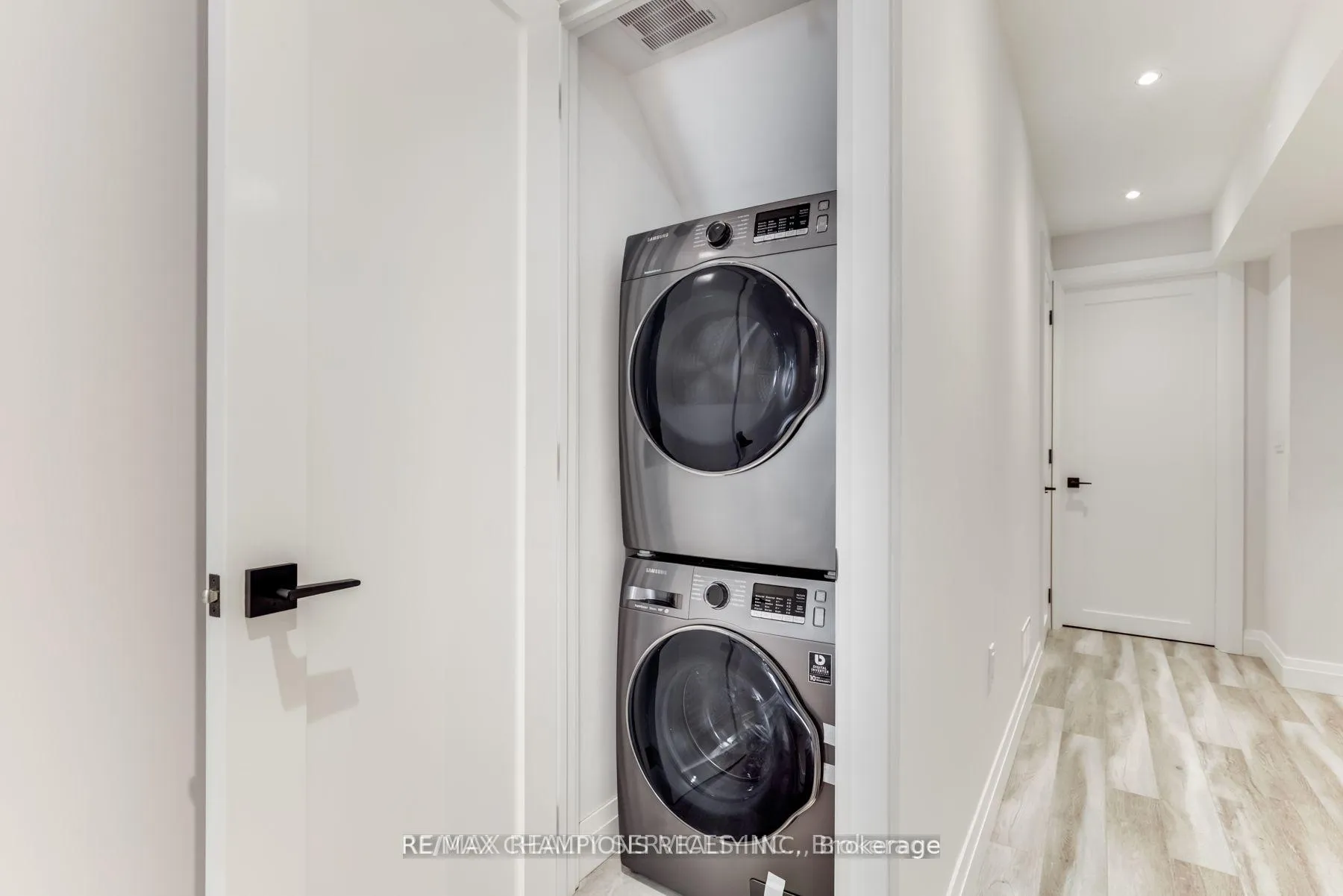 Photo 12 of Unit Bsmt, 41 Caroline Avenue, Toronto, South Riverdale — HOMEH