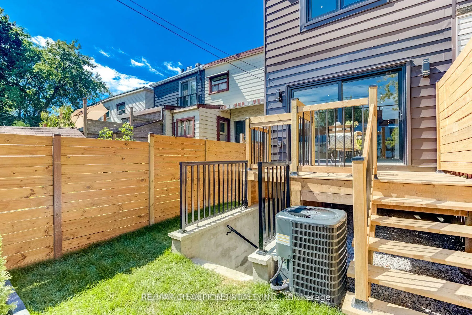 Photo 14 of Unit Bsmt, 41 Caroline Avenue, Toronto, South Riverdale — HOMEH