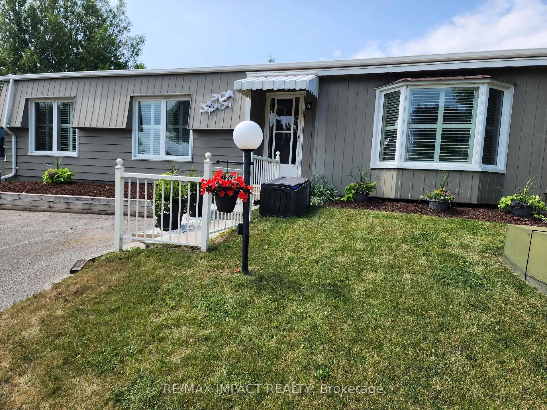 Photo 24 of 4 Champlain Court, Clarington, Newcastle — HOMEH
