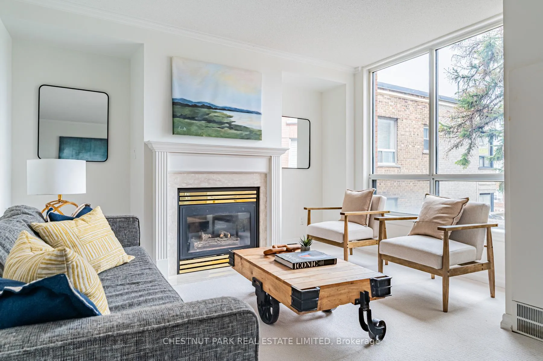 Photo 7 of Unit 405, 2727 Yonge Street, Toronto, Lawrence Park South — HOMEH