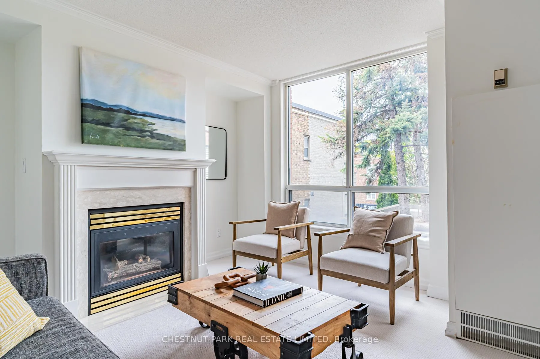 Photo 8 of Unit 405, 2727 Yonge Street, Toronto, Lawrence Park South — HOMEH