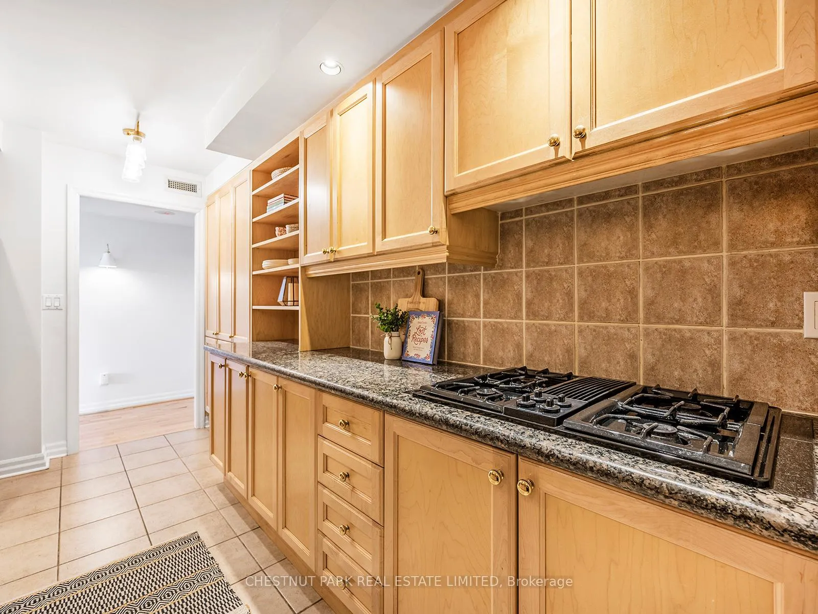 Photo 18 of Unit 405, 2727 Yonge Street, Toronto, Lawrence Park South — HOMEH