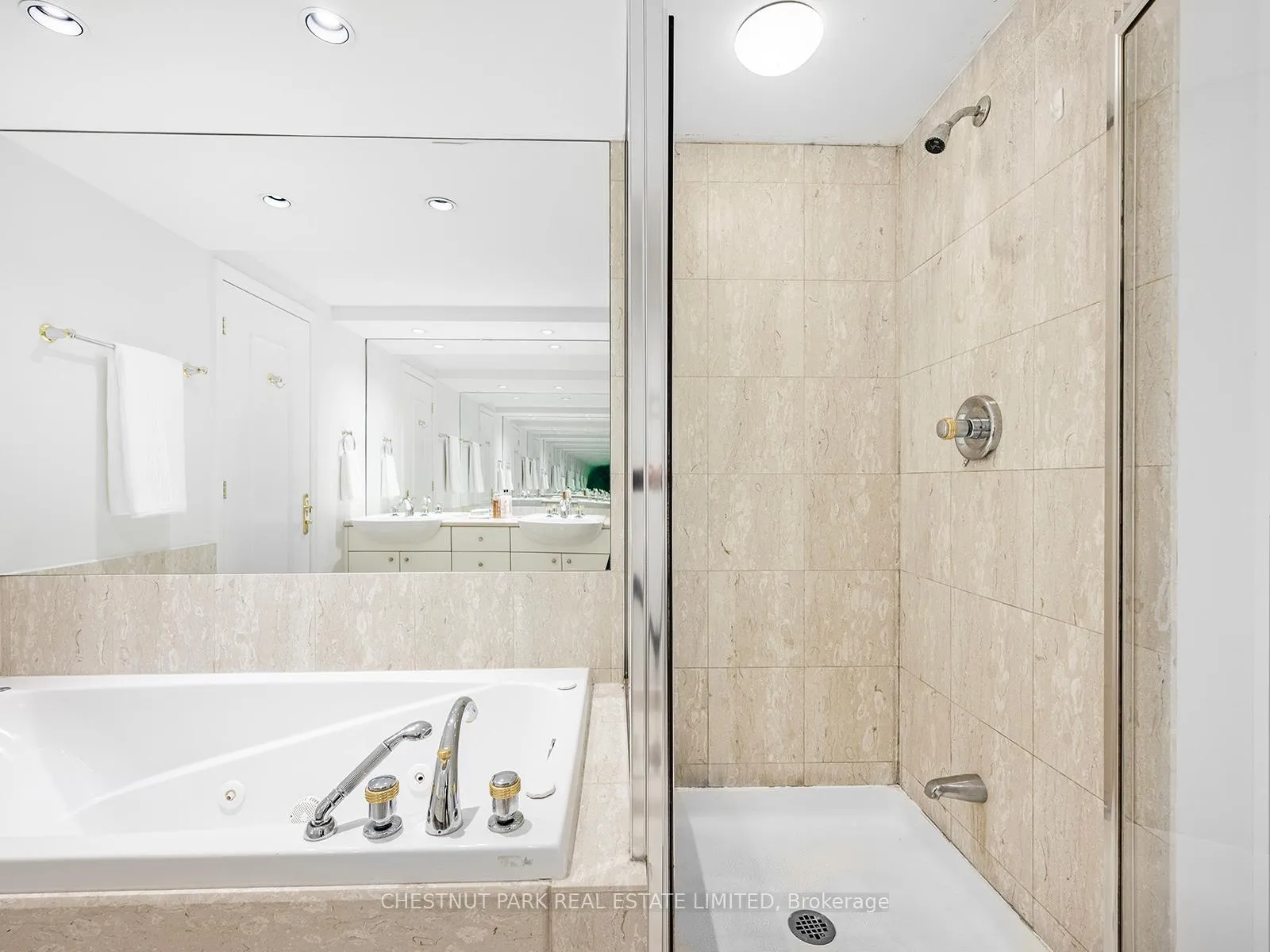 Photo 26 of Unit 405, 2727 Yonge Street, Toronto, Lawrence Park South — HOMEH