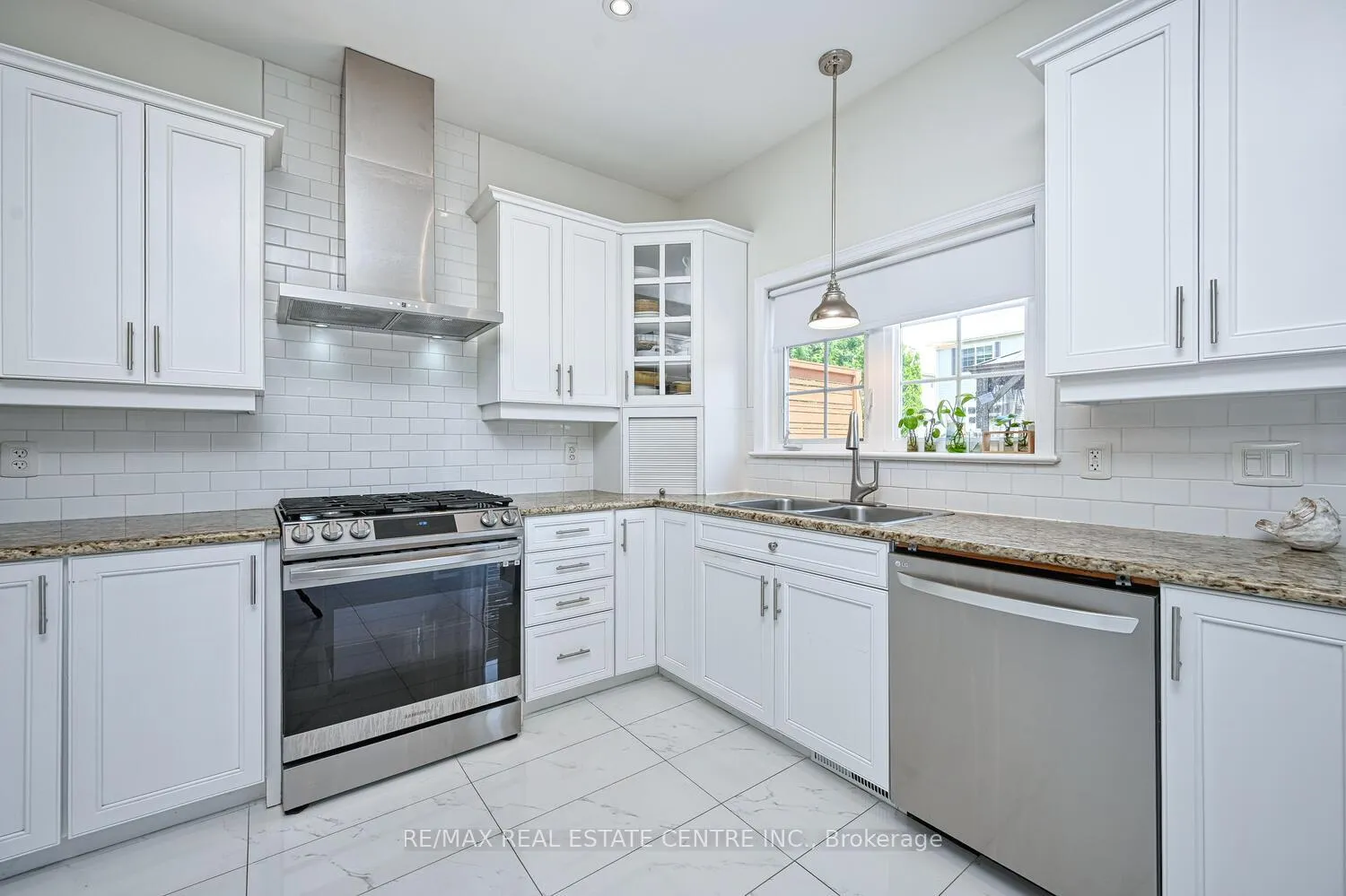 Photo 21 of 544 Ravendale Way, Ottawa, Barrhaven - Stonebridge — HOMEH