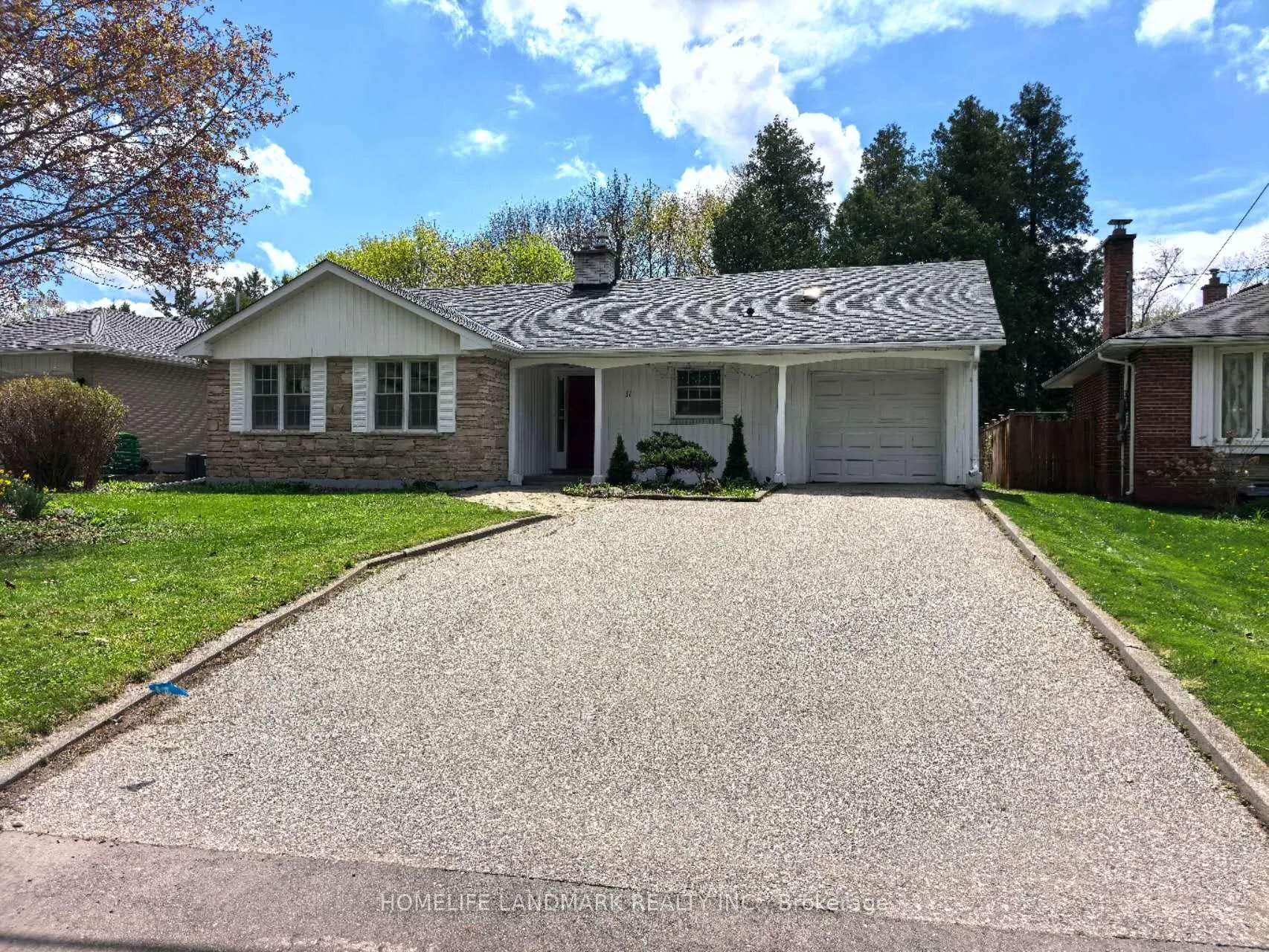 Front of 11 Drakefield Road