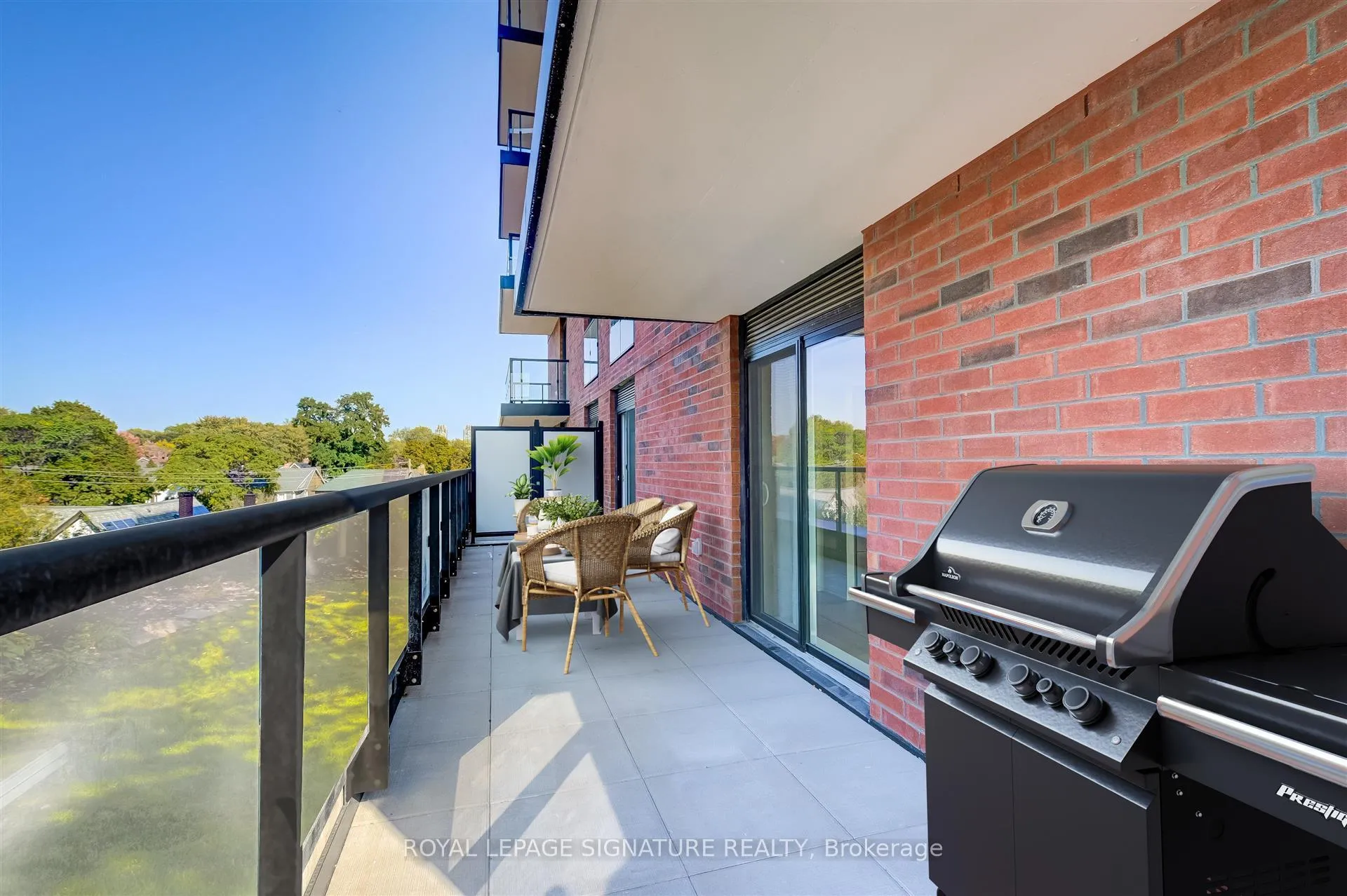 Photo 16 of Unit 501, 185 Alberta Avenue, Toronto, Oakwood Village — HOMEH