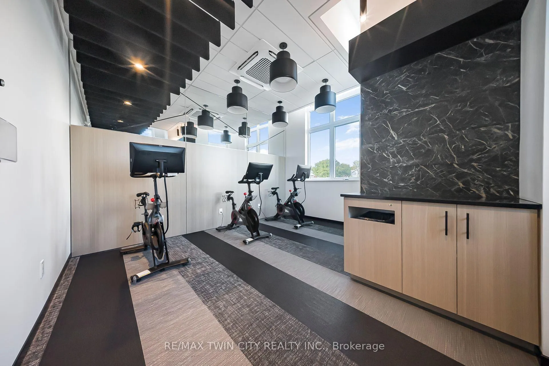 Photo 7 of Unit 404, 101 Golden Eagle Road, Waterloo — HOMEH