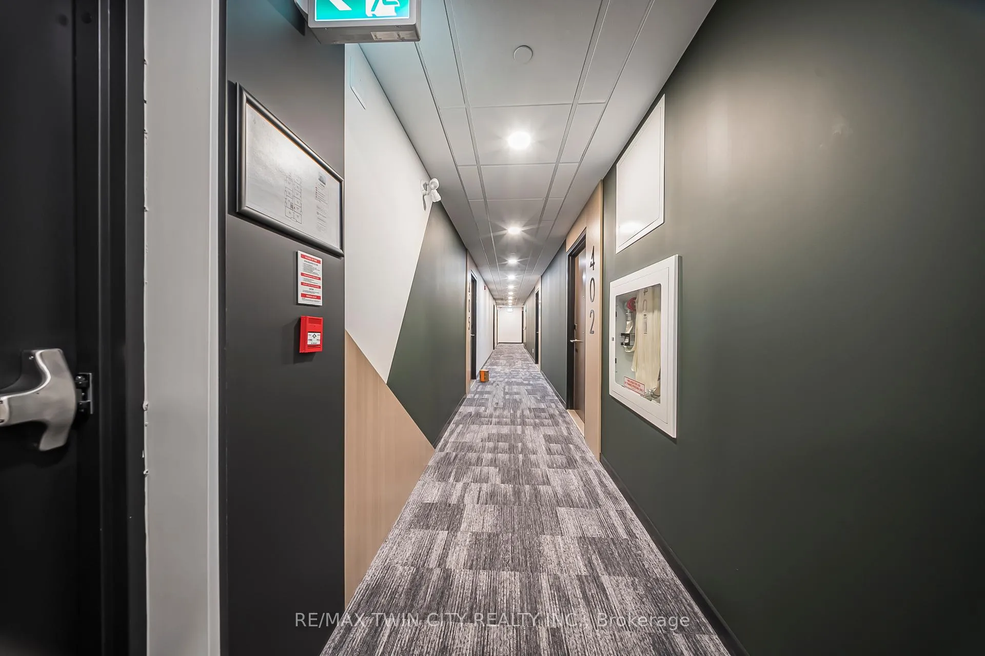 Photo 10 of Unit 404, 101 Golden Eagle Road, Waterloo — HOMEH