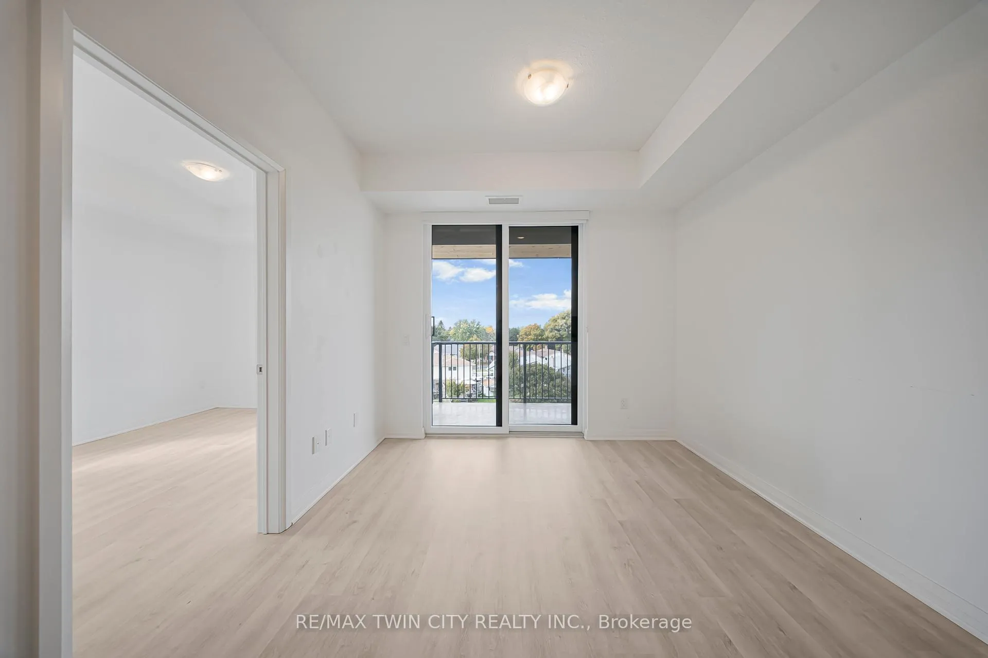 Photo 21 of Unit 404, 101 Golden Eagle Road, Waterloo — HOMEH