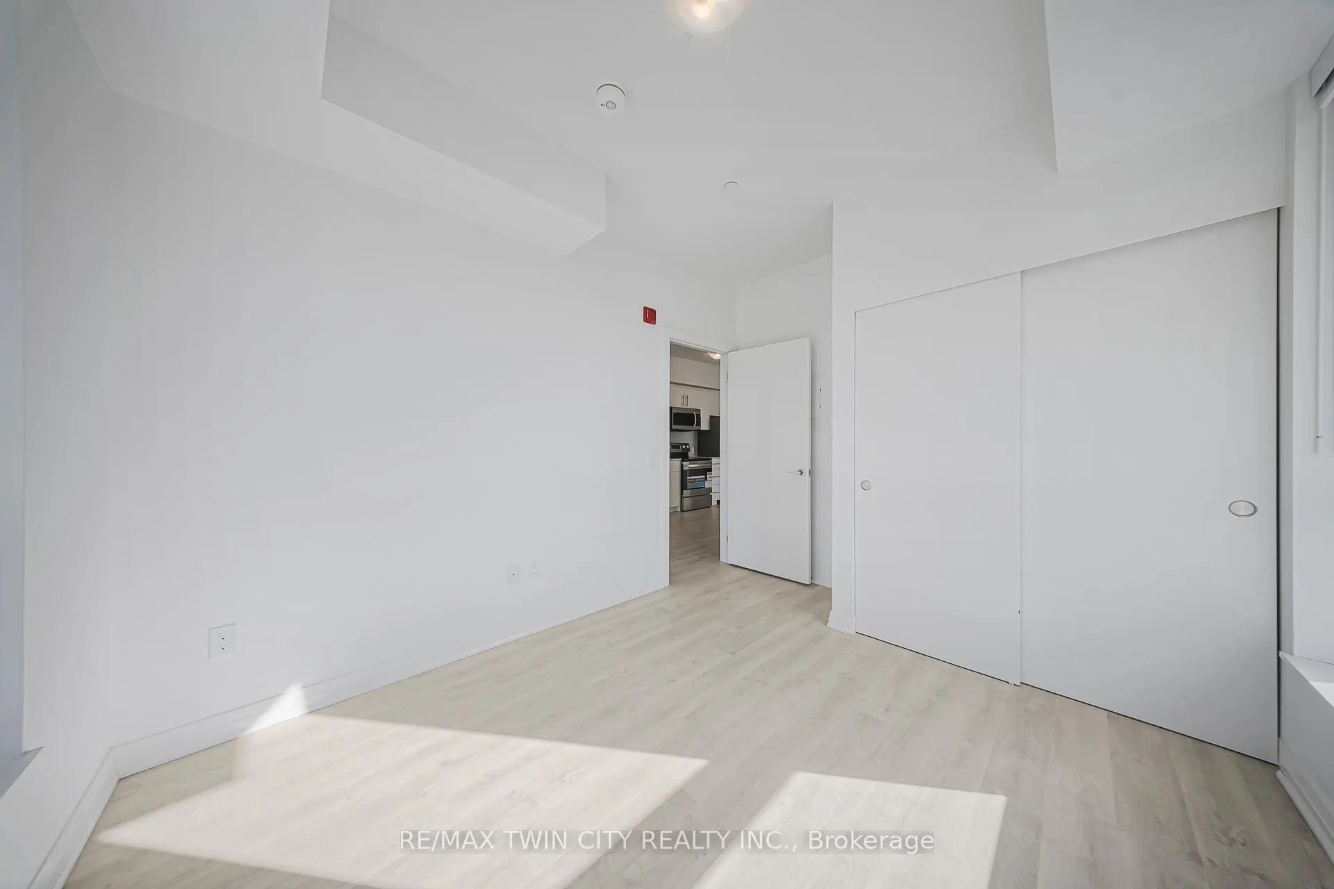 Photo 24 of Unit 404, 101 Golden Eagle Road, Waterloo — HOMEH
