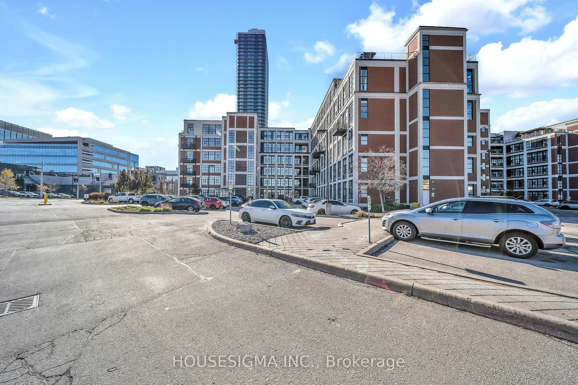 Photo 3 of Unit 109, 404 King Street, Kitchener — HOMEH