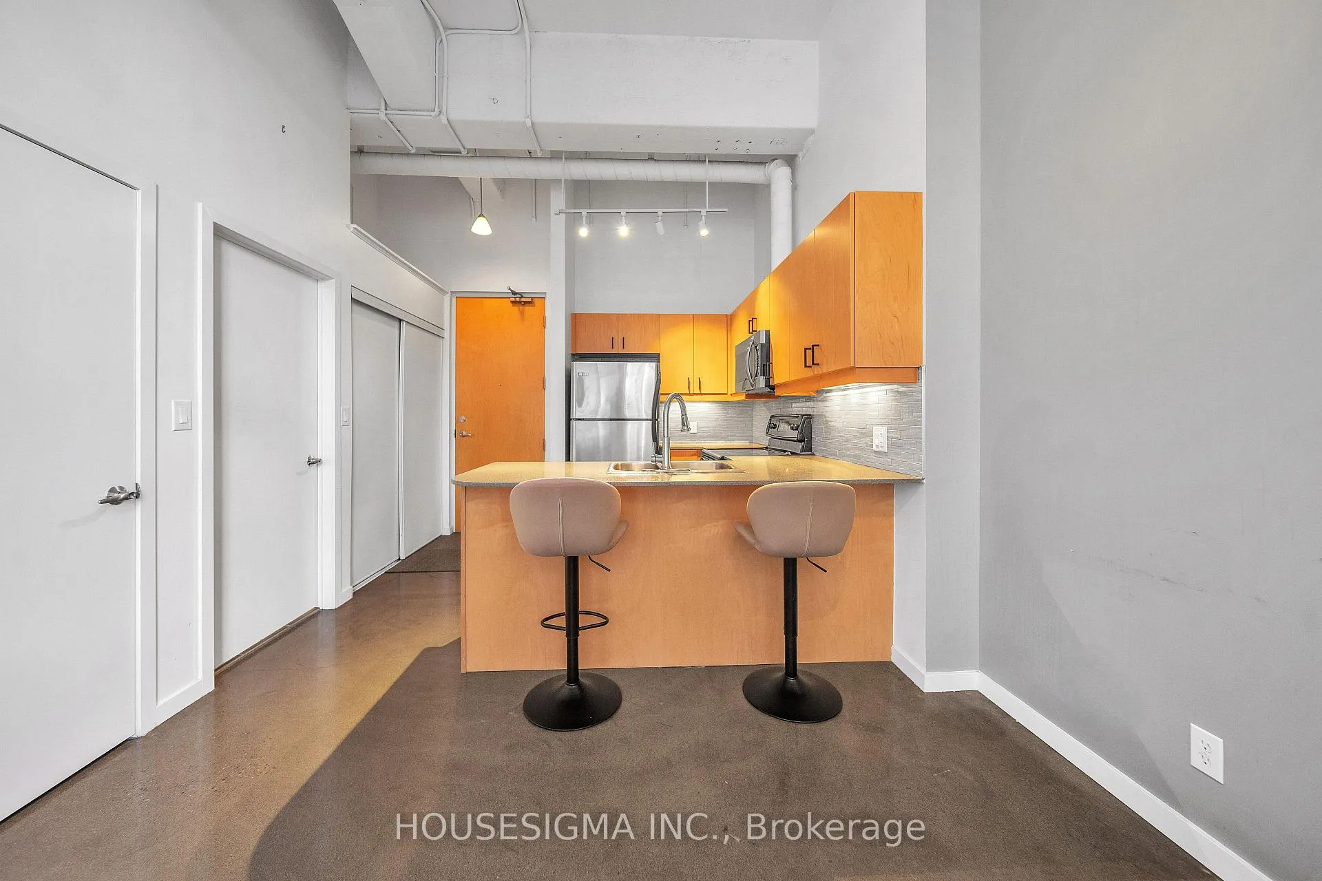 Photo 13 of Unit 109, 404 King Street, Kitchener — HOMEH