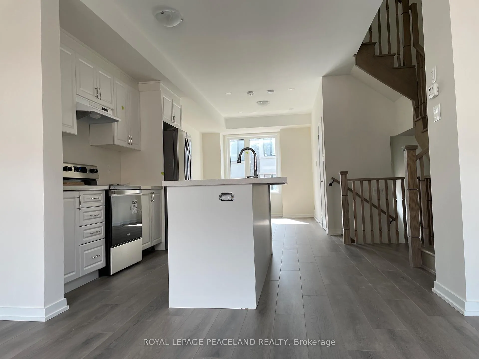 Photo 2 of 38 Origin Way, Vaughan, Patterson — HOMEH