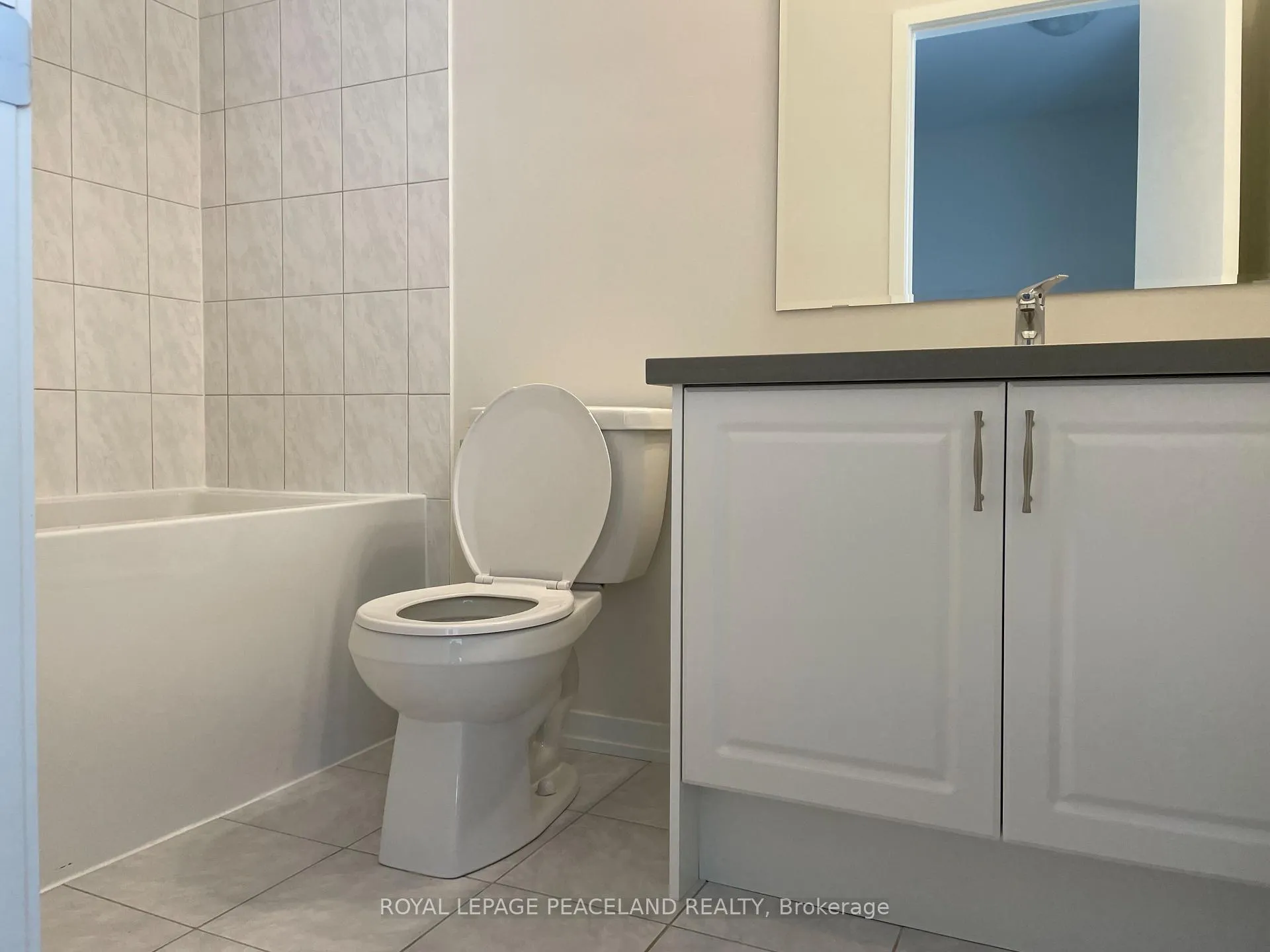 Photo 15 of 38 Origin Way, Vaughan, Patterson — HOMEH