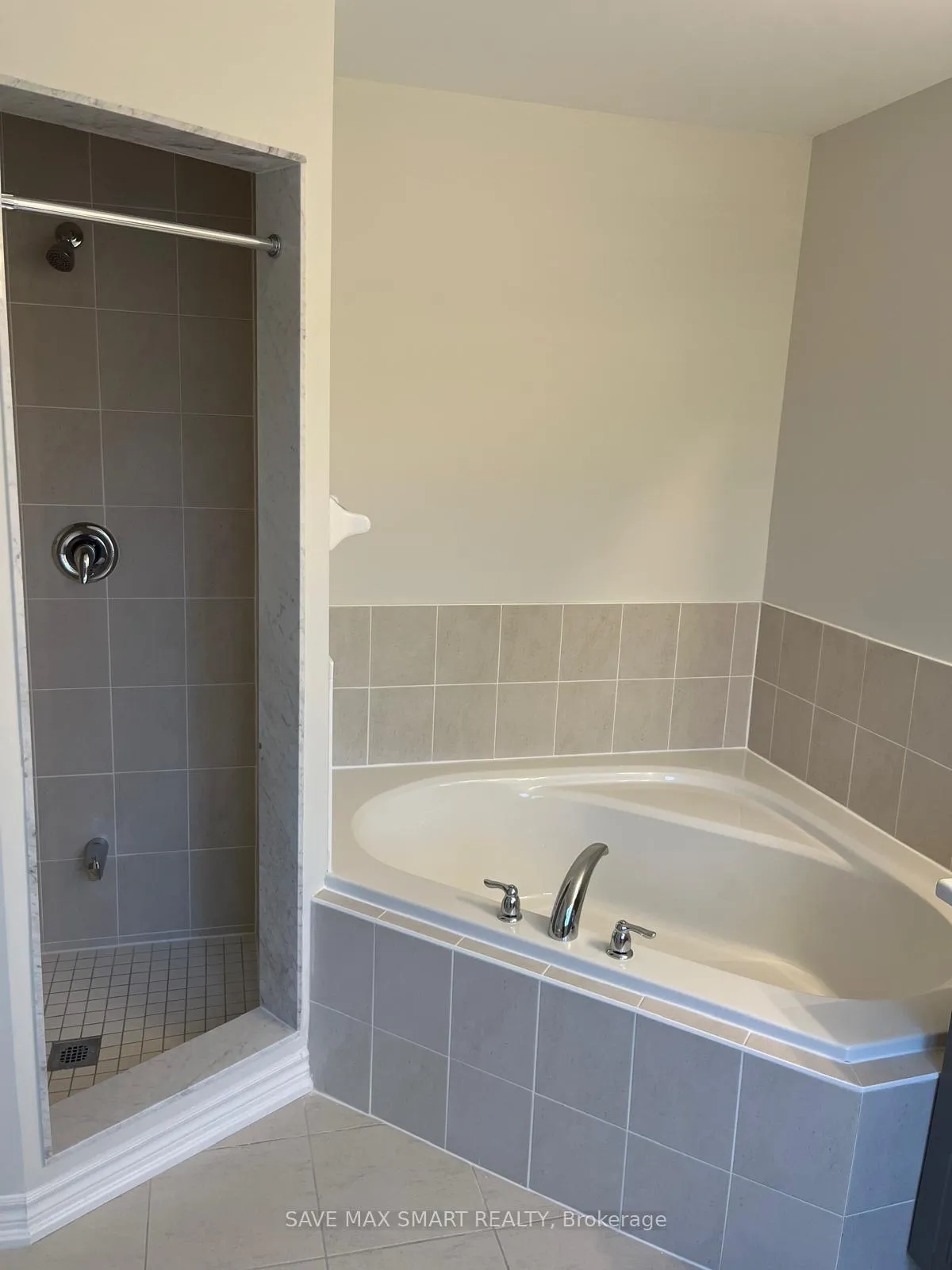 Photo 13 of 79 Baker Street, Thorold, Thorold Downtown — HOMEH