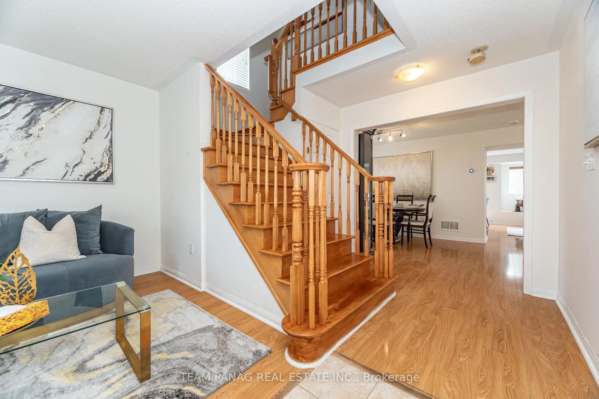 Photo 17 of 118 Decker Hollow Circle, Brampton, Credit Valley — HOMEH