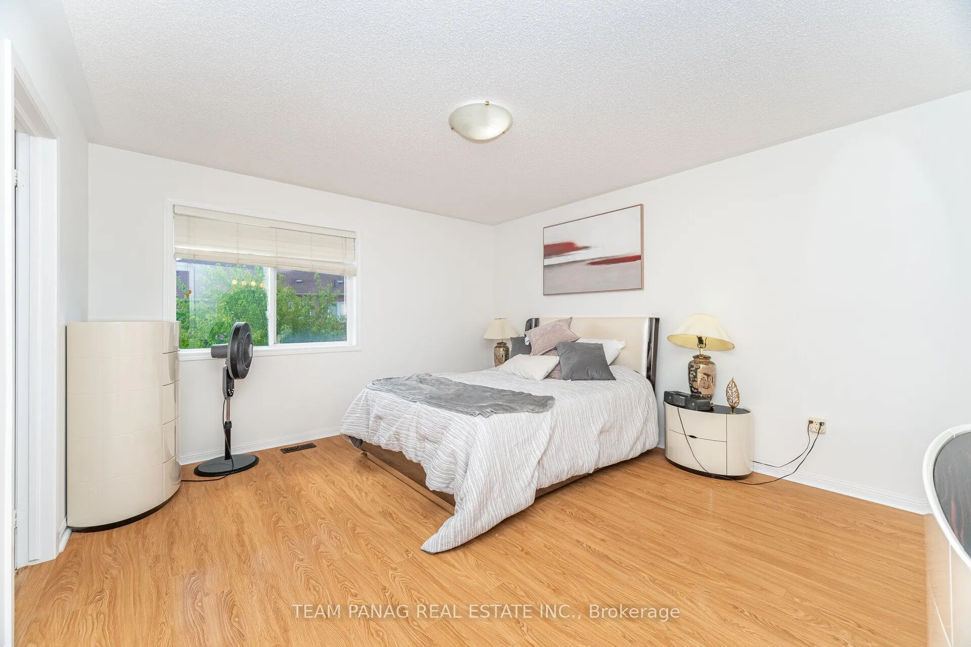 Photo 18 of 118 Decker Hollow Circle, Brampton, Credit Valley — HOMEH