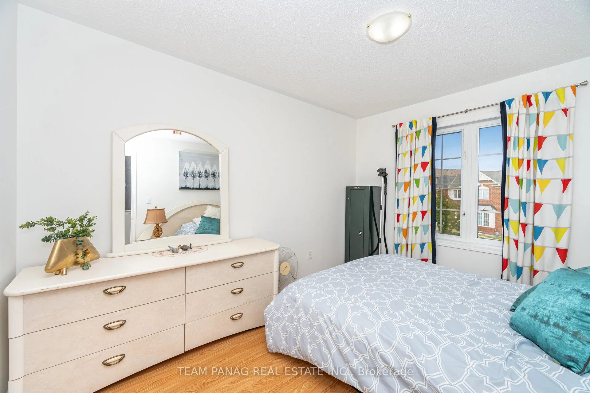 Photo 27 of 118 Decker Hollow Circle, Brampton, Credit Valley — HOMEH