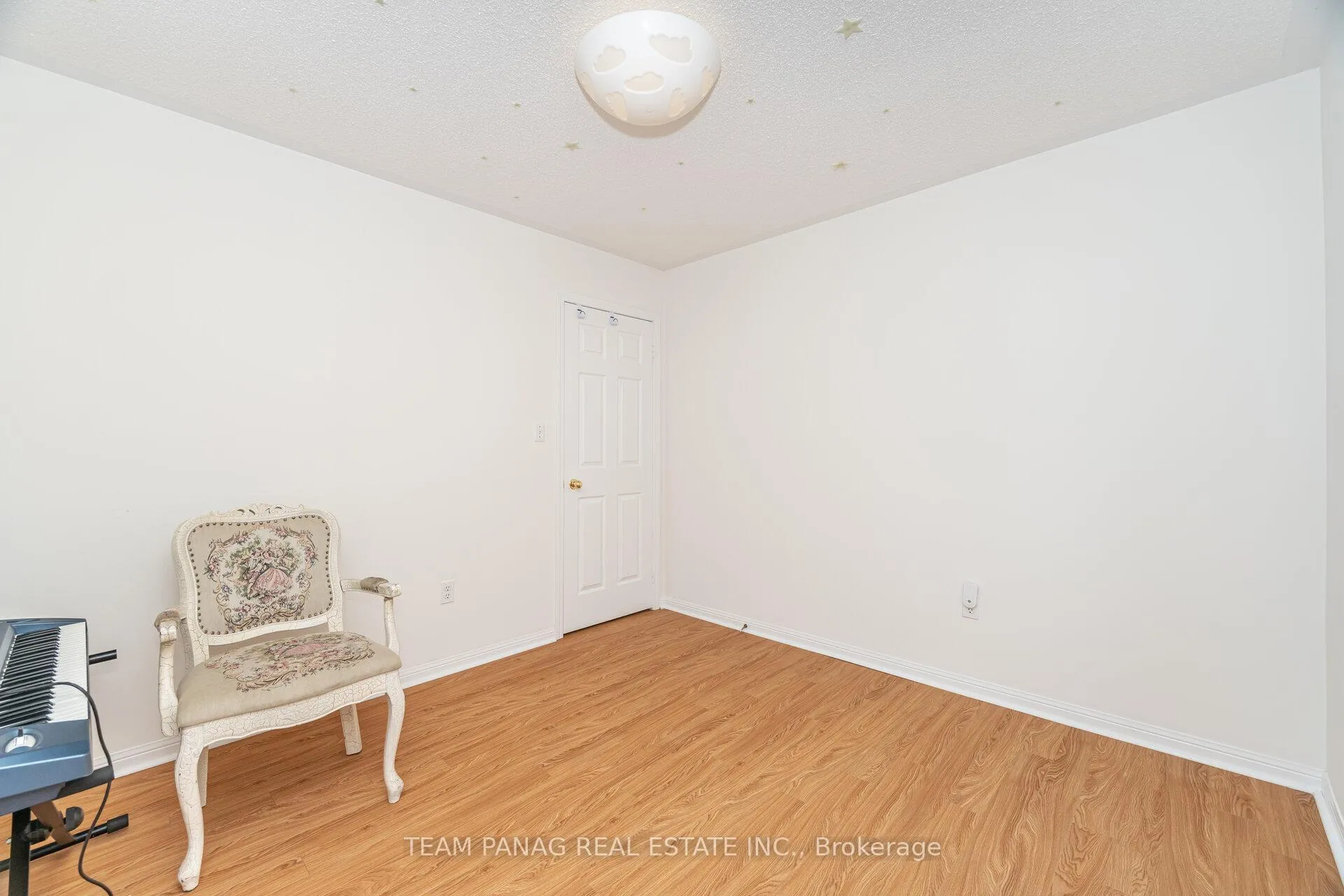 Photo 30 of 118 Decker Hollow Circle, Brampton, Credit Valley — HOMEH
