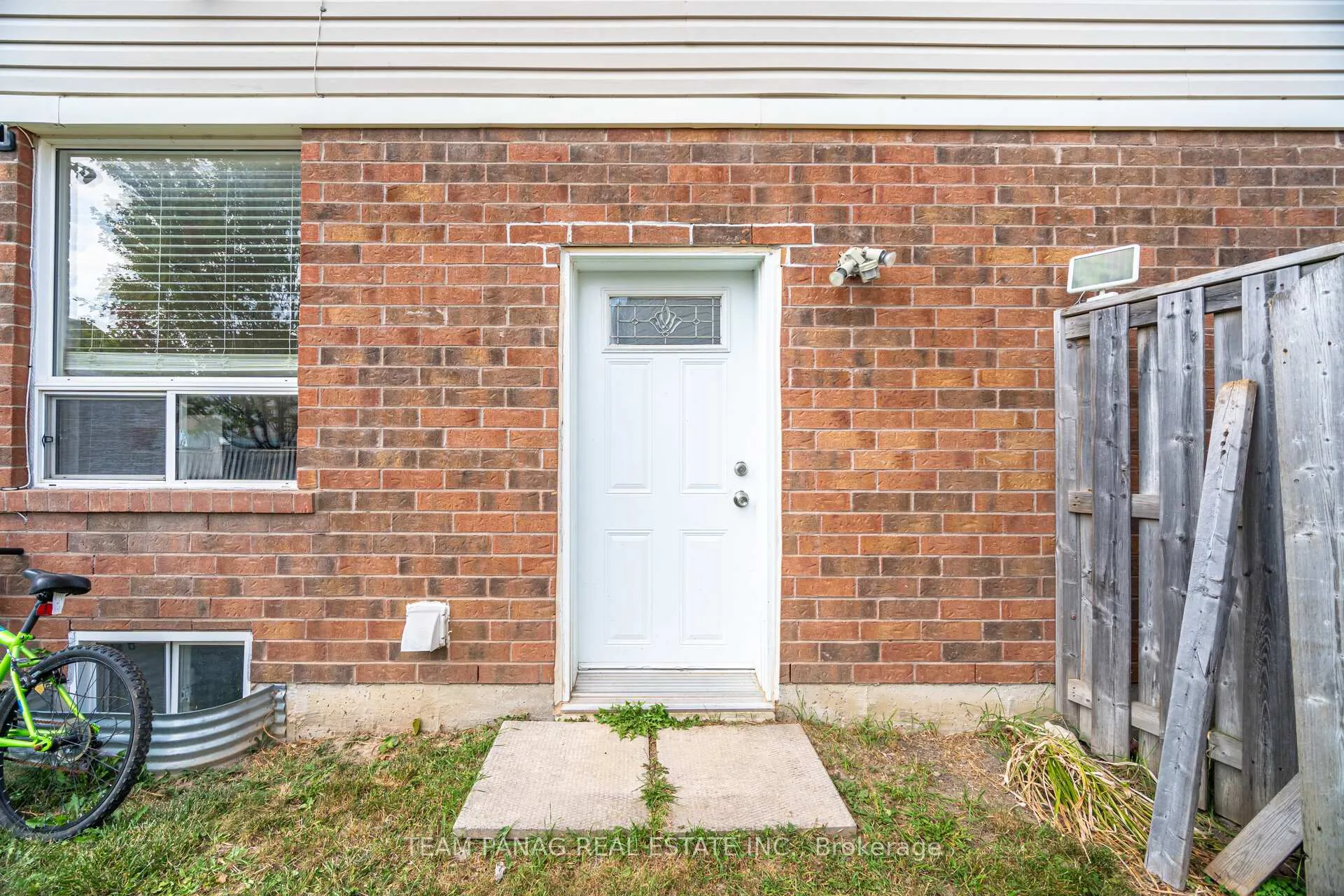 Photo 34 of 118 Decker Hollow Circle, Brampton, Credit Valley — HOMEH