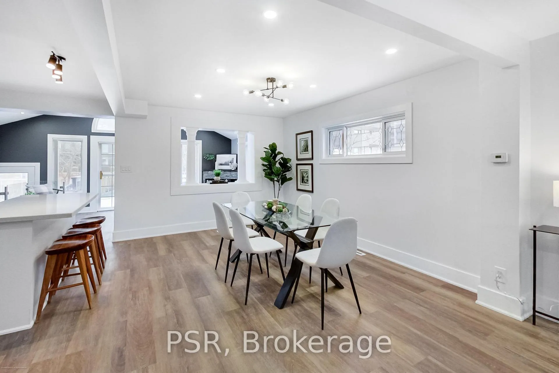 Photo 6 of 201 Ranee Avenue, Toronto, Englemount-Lawrence — HOMEH