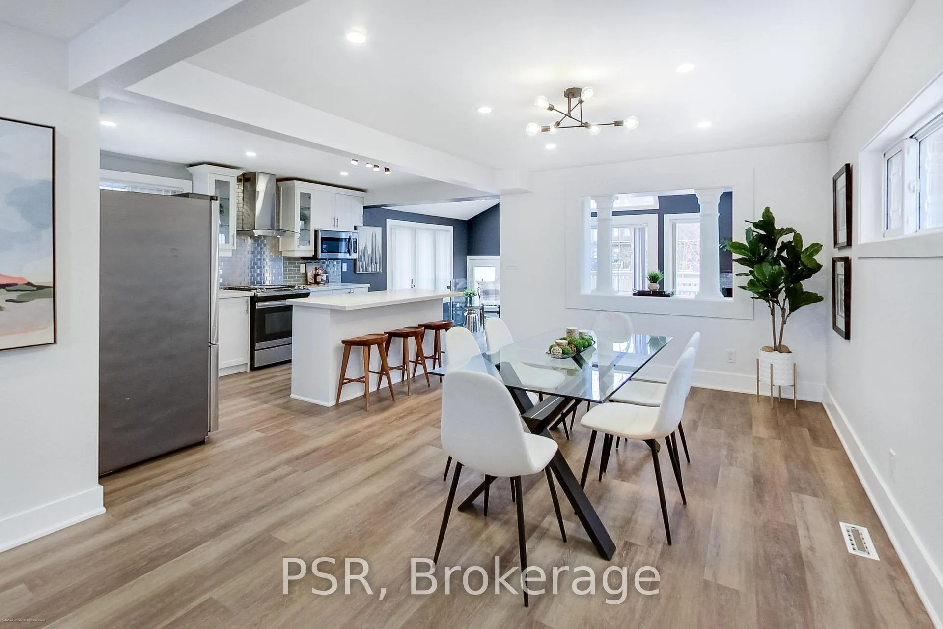 Photo 8 of 201 Ranee Avenue, Toronto, Englemount-Lawrence — HOMEH