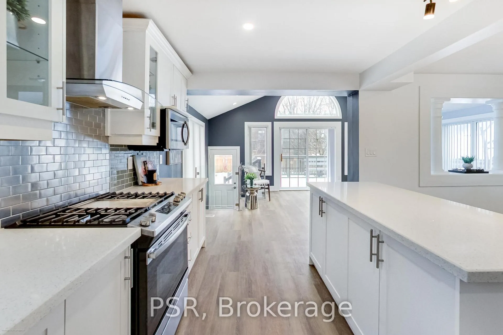 Photo 16 of 201 Ranee Avenue, Toronto, Englemount-Lawrence — HOMEH