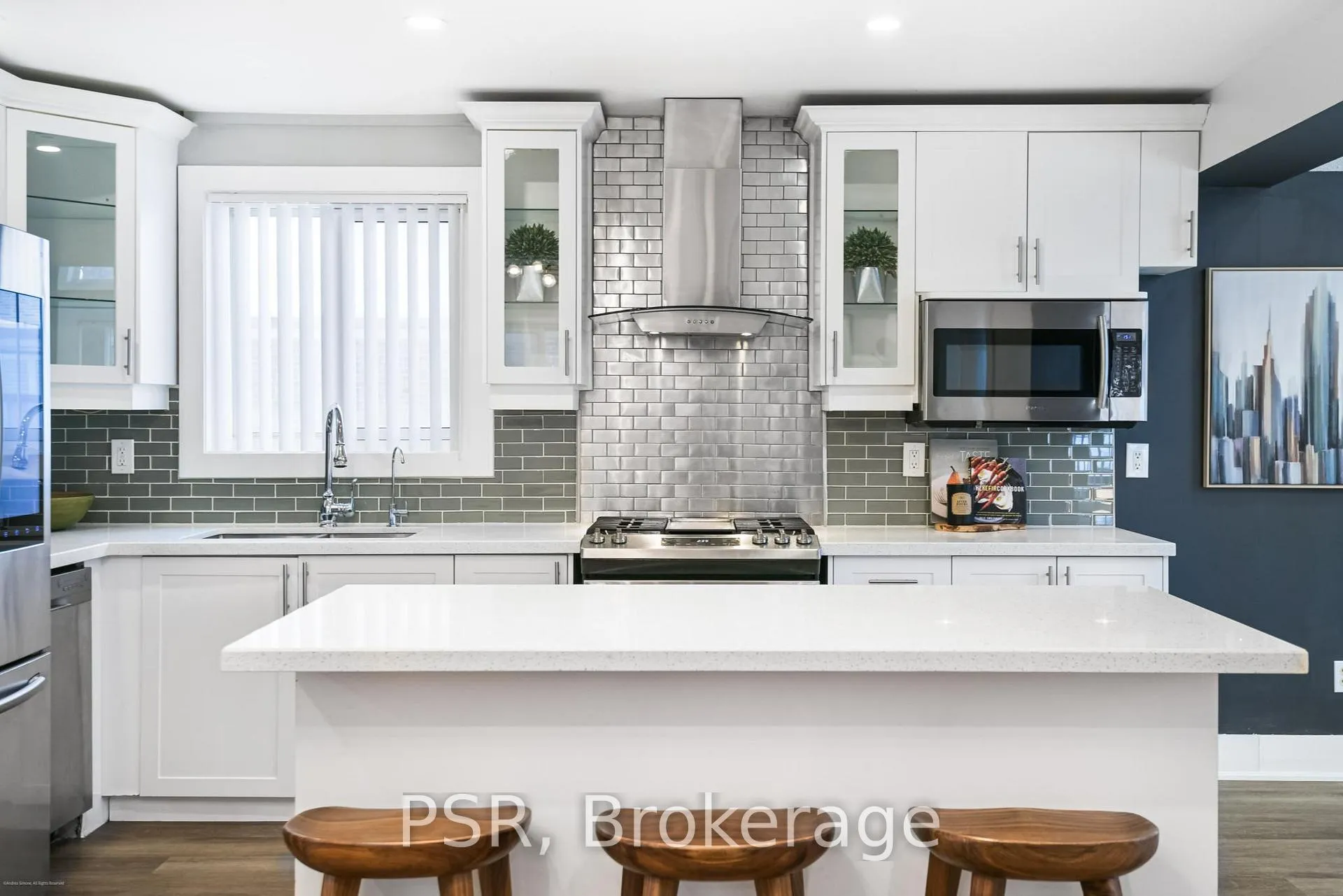 Photo 17 of 201 Ranee Avenue, Toronto, Englemount-Lawrence — HOMEH
