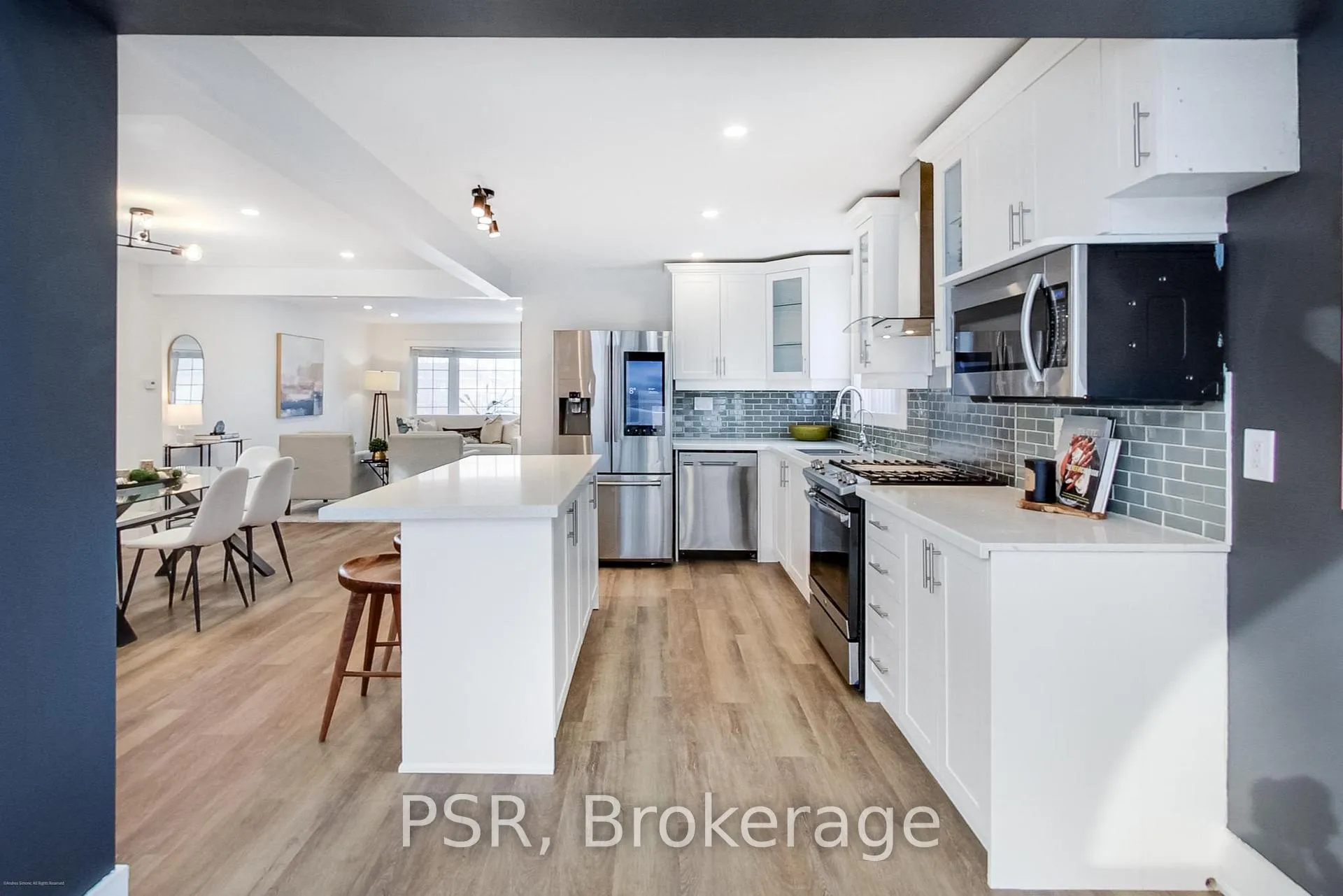 Photo 19 of 201 Ranee Avenue, Toronto, Englemount-Lawrence — HOMEH