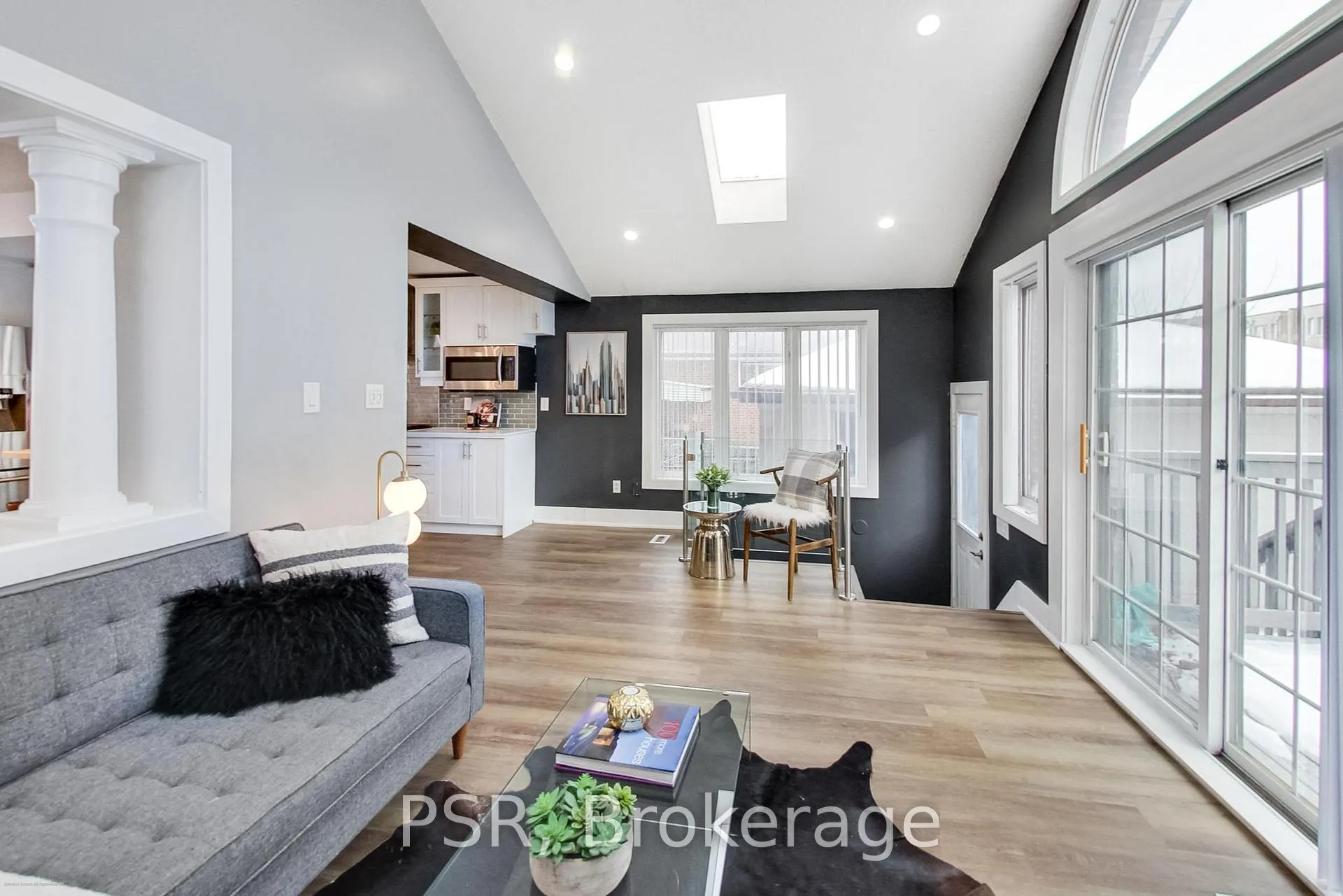 Photo 22 of 201 Ranee Avenue, Toronto, Englemount-Lawrence — HOMEH