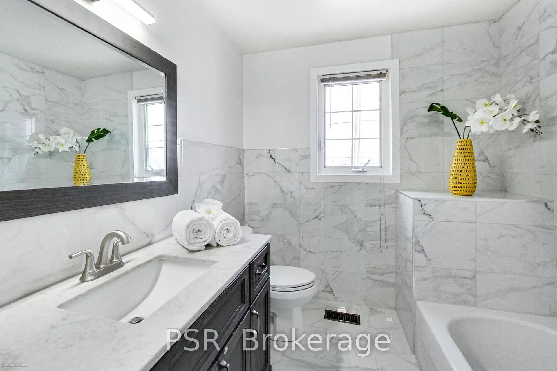 Photo 29 of 201 Ranee Avenue, Toronto, Englemount-Lawrence — HOMEH