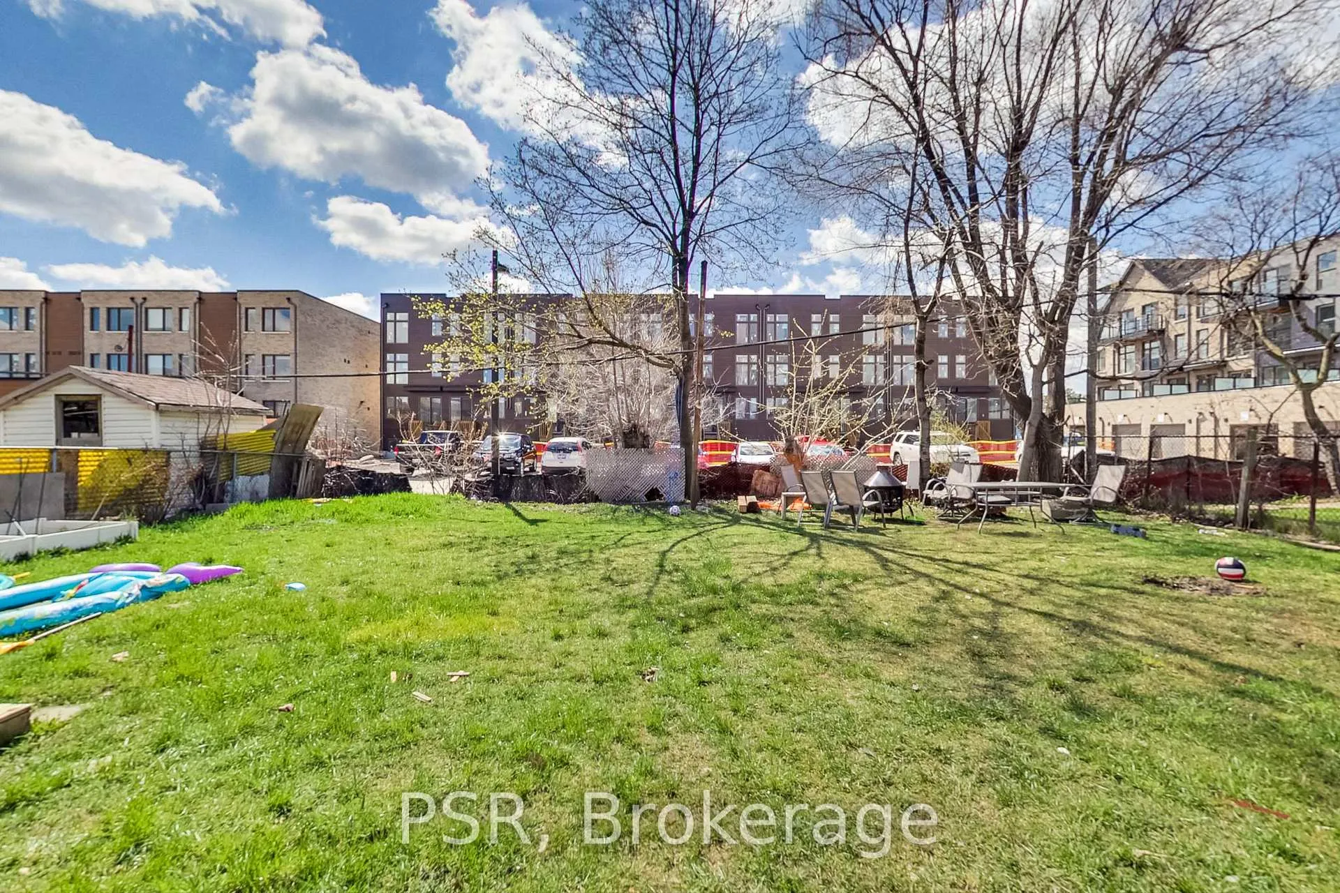 Photo 34 of 201 Ranee Avenue, Toronto, Englemount-Lawrence — HOMEH