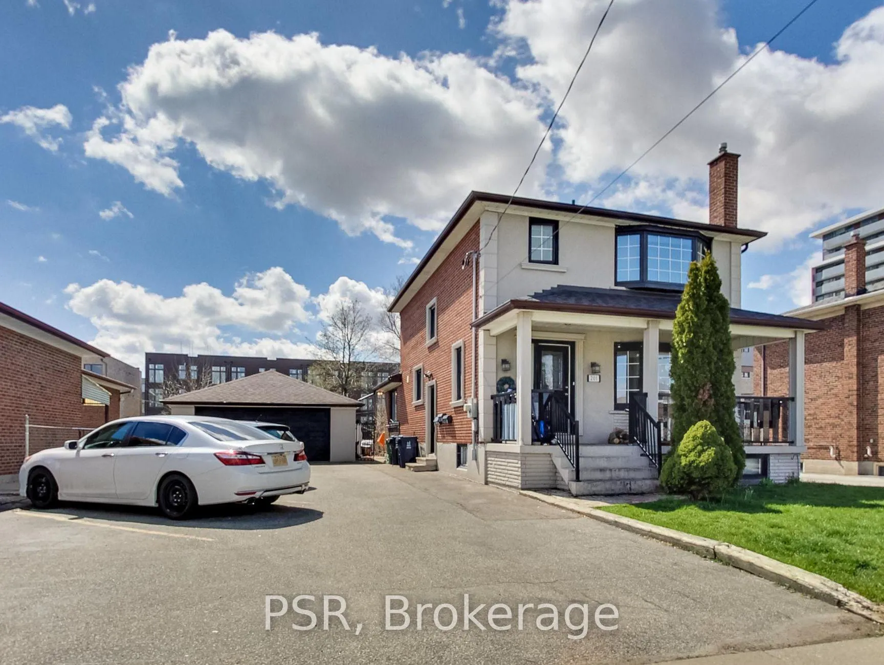 Photo 37 of 201 Ranee Avenue, Toronto, Englemount-Lawrence — HOMEH