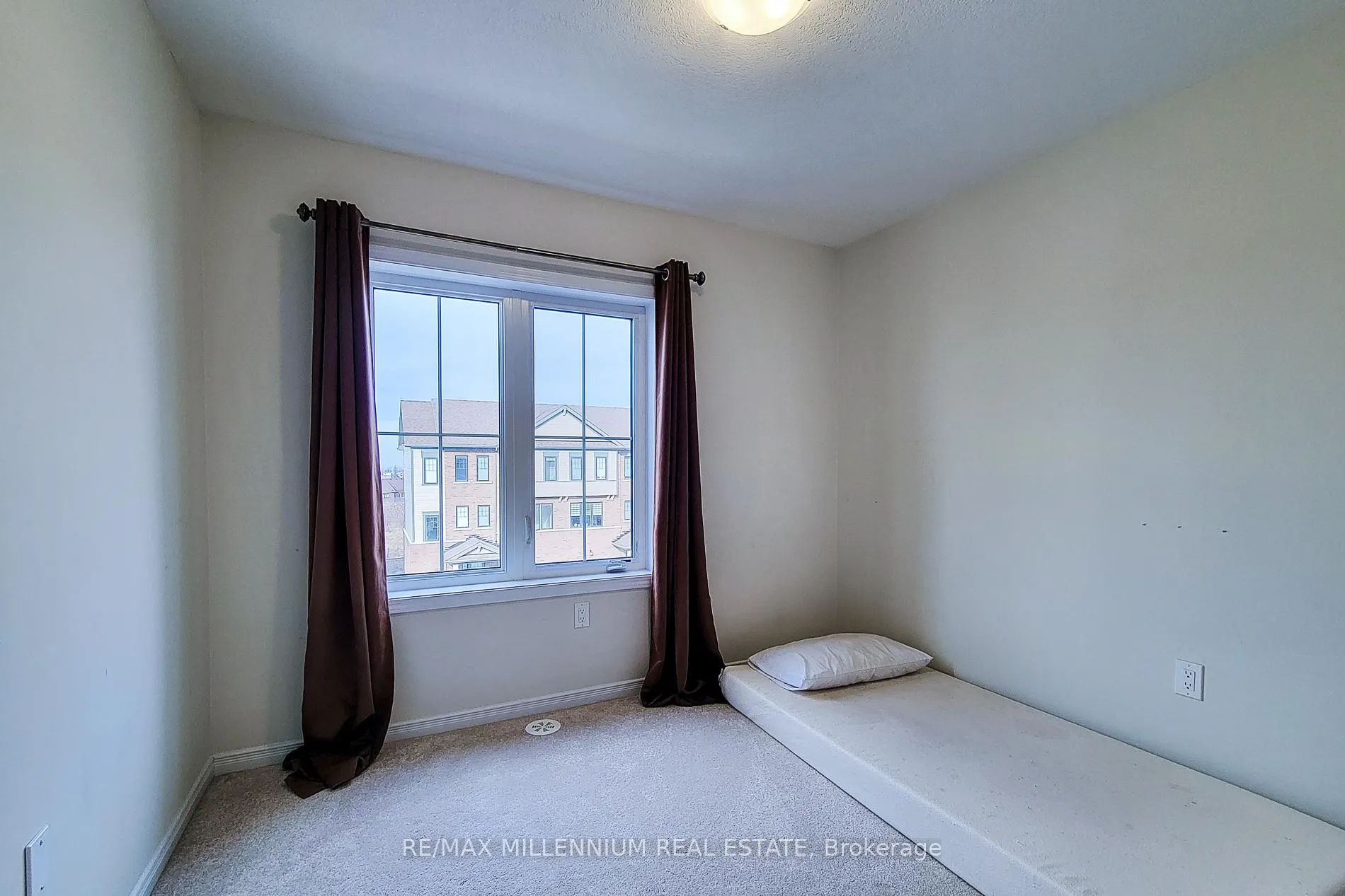 Photo 31 of 30 Utter Place, Hamilton, Stoney Creek Mountain — HOMEH