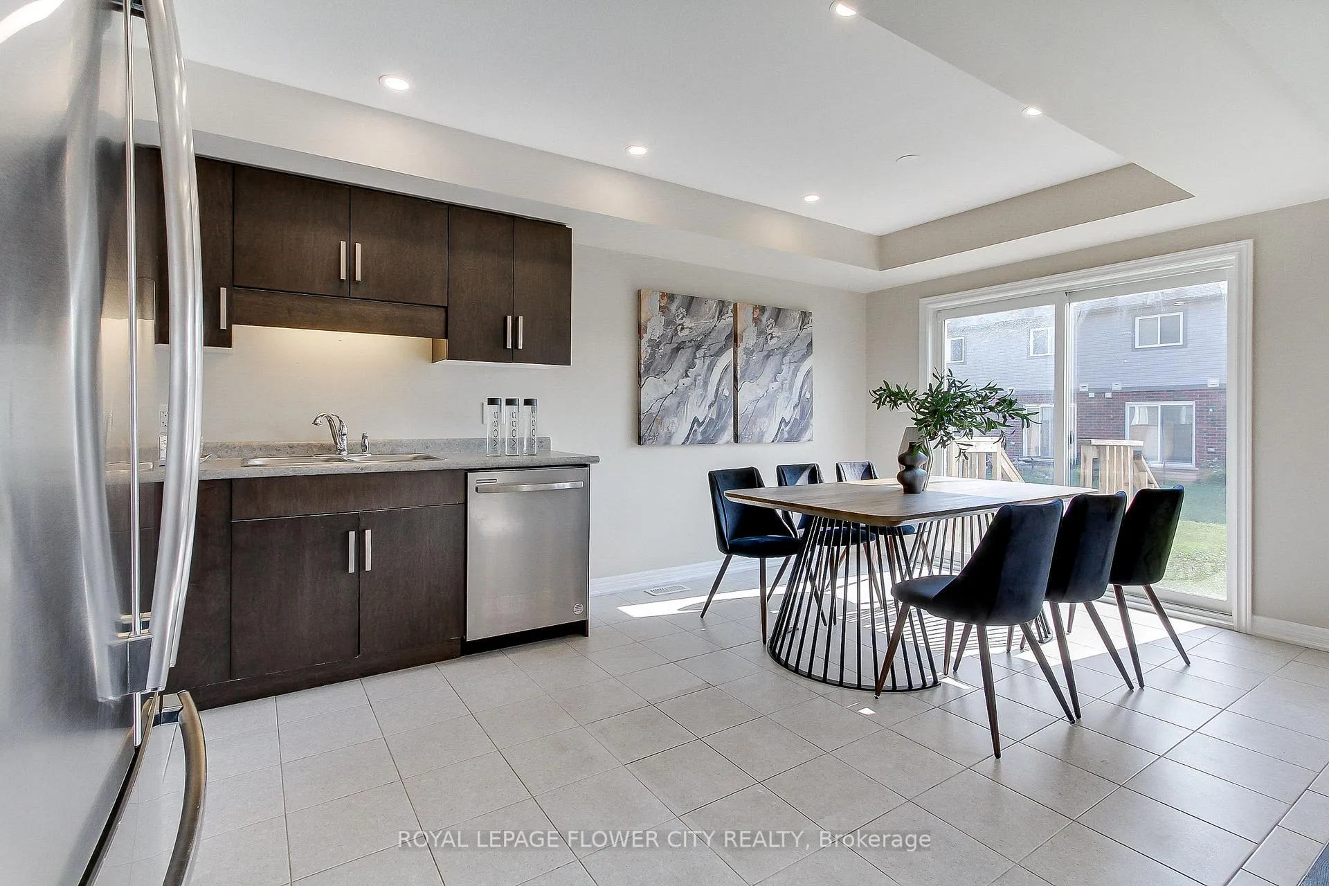 Photo 10 of 28 Wilkerson Street, Thorold, Thorold Downtown — HOMEH