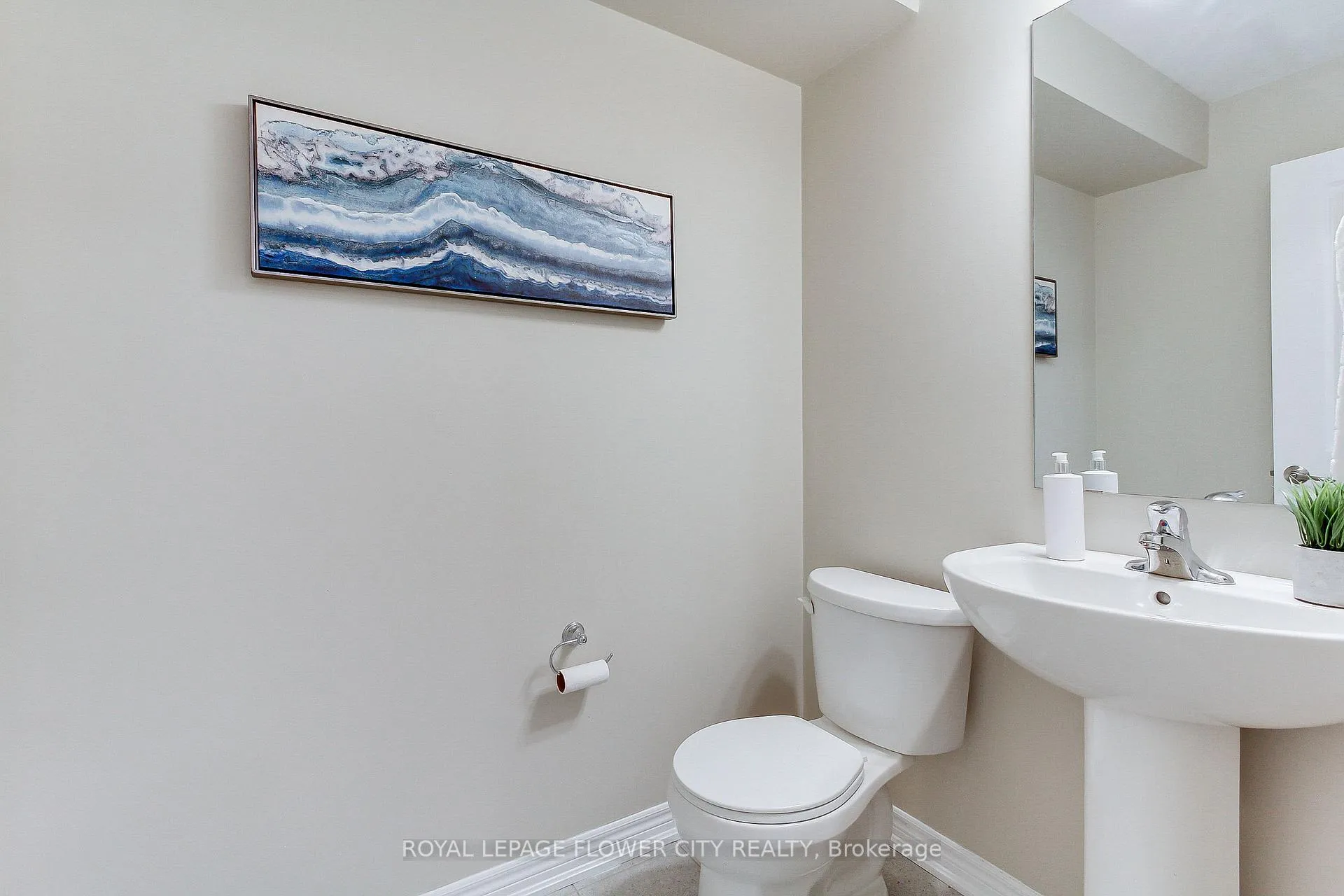 Photo 18 of 28 Wilkerson Street, Thorold, Thorold Downtown — HOMEH
