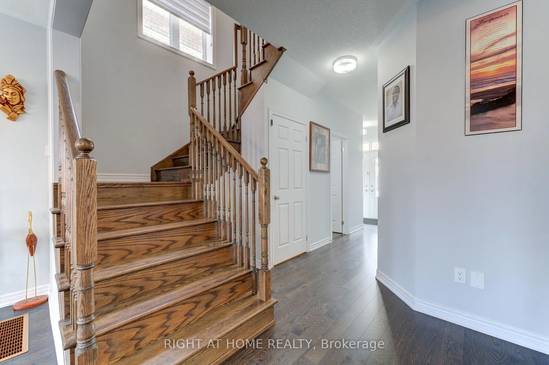 Photo 4 of 39 Drake Avenue, Brant, Paris — HOMEH