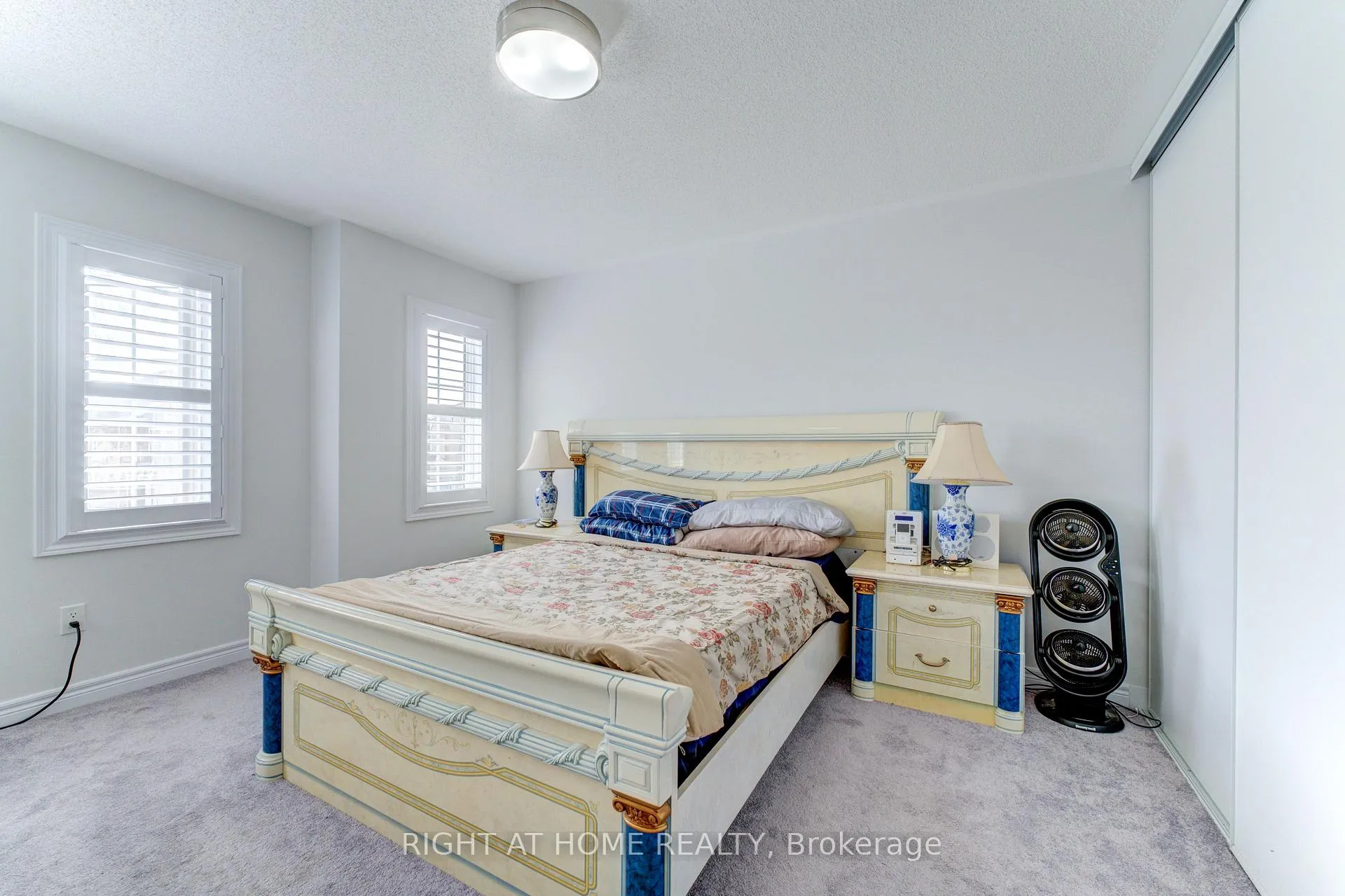 Photo 14 of 39 Drake Avenue, Brant, Paris — HOMEH