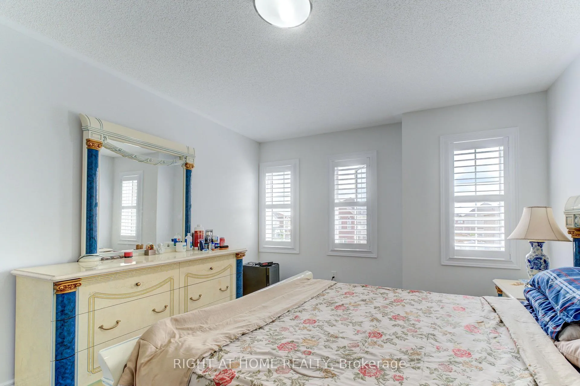 Photo 15 of 39 Drake Avenue, Brant, Paris — HOMEH