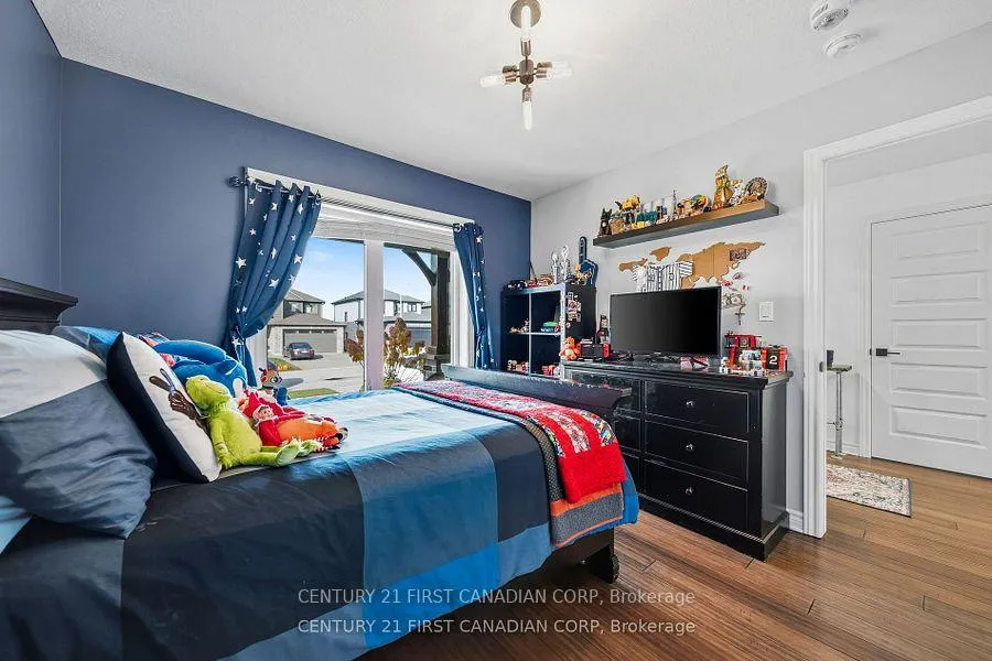 Photo 25 of 191 Gilmour Drive, Lucan Biddulph, Lucan — HOMEH